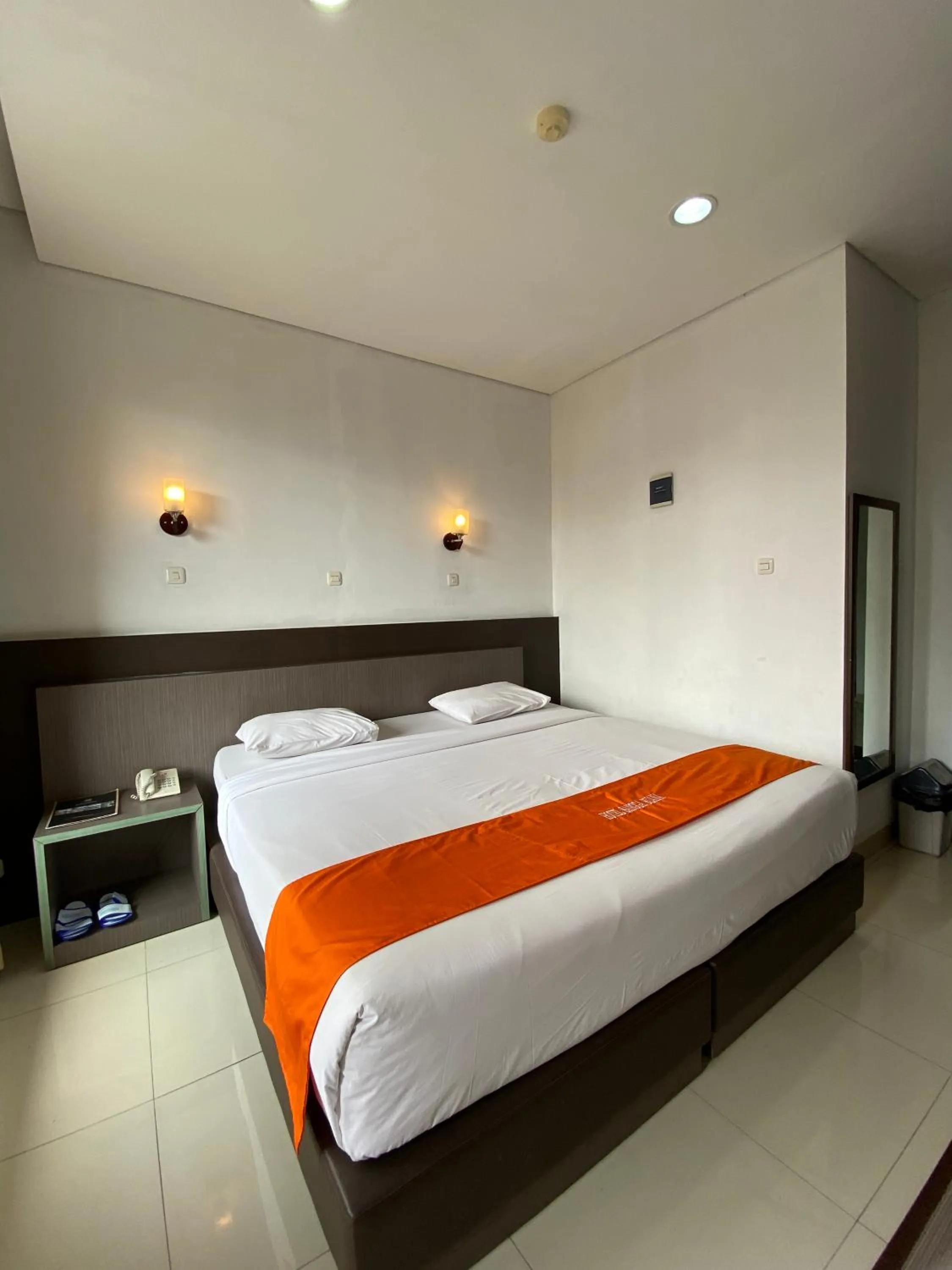 Bed in Sangga Buana Resort & Convention Hotel