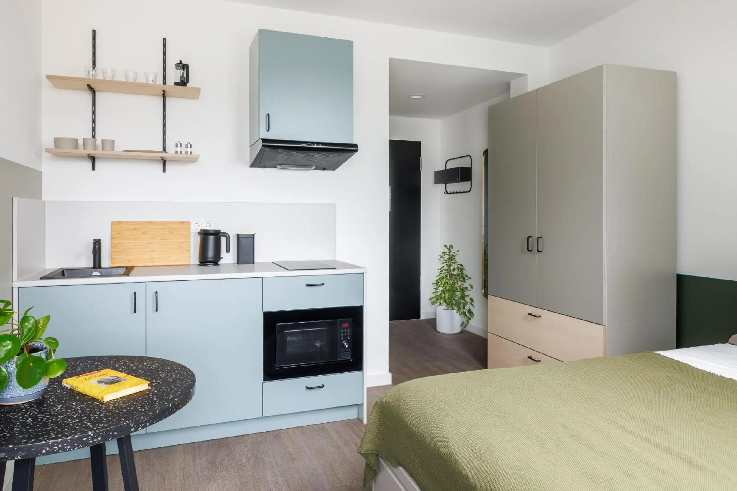 Kitchen or kitchenette, Bed in POHA House Büchel