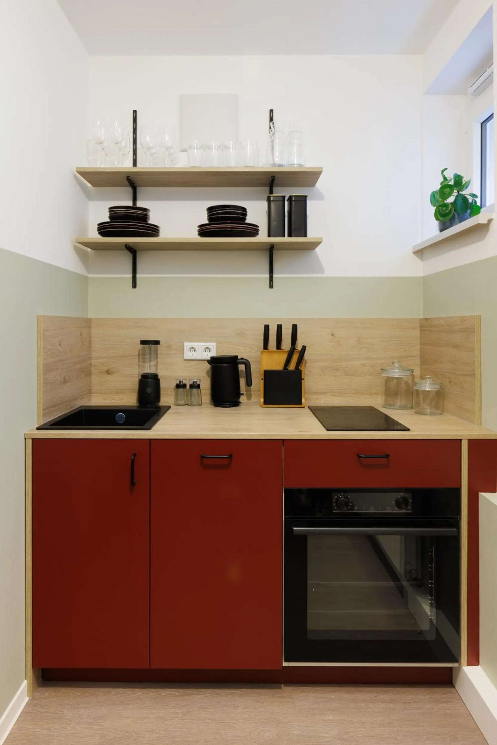 Kitchen or kitchenette in POHA House Büchel