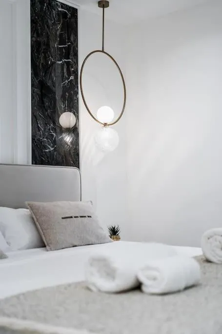 Bed in Luxury apartment in Puerto Banus La Alcazaba