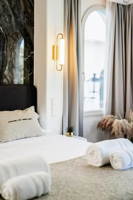 Bed in Luxury apartment in Puerto Banus La Alcazaba