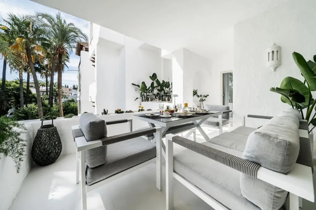 Luxury apartment in Puerto Banus La Alcazaba