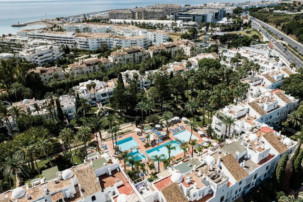 Luxury apartment in Puerto Banus La Alcazaba