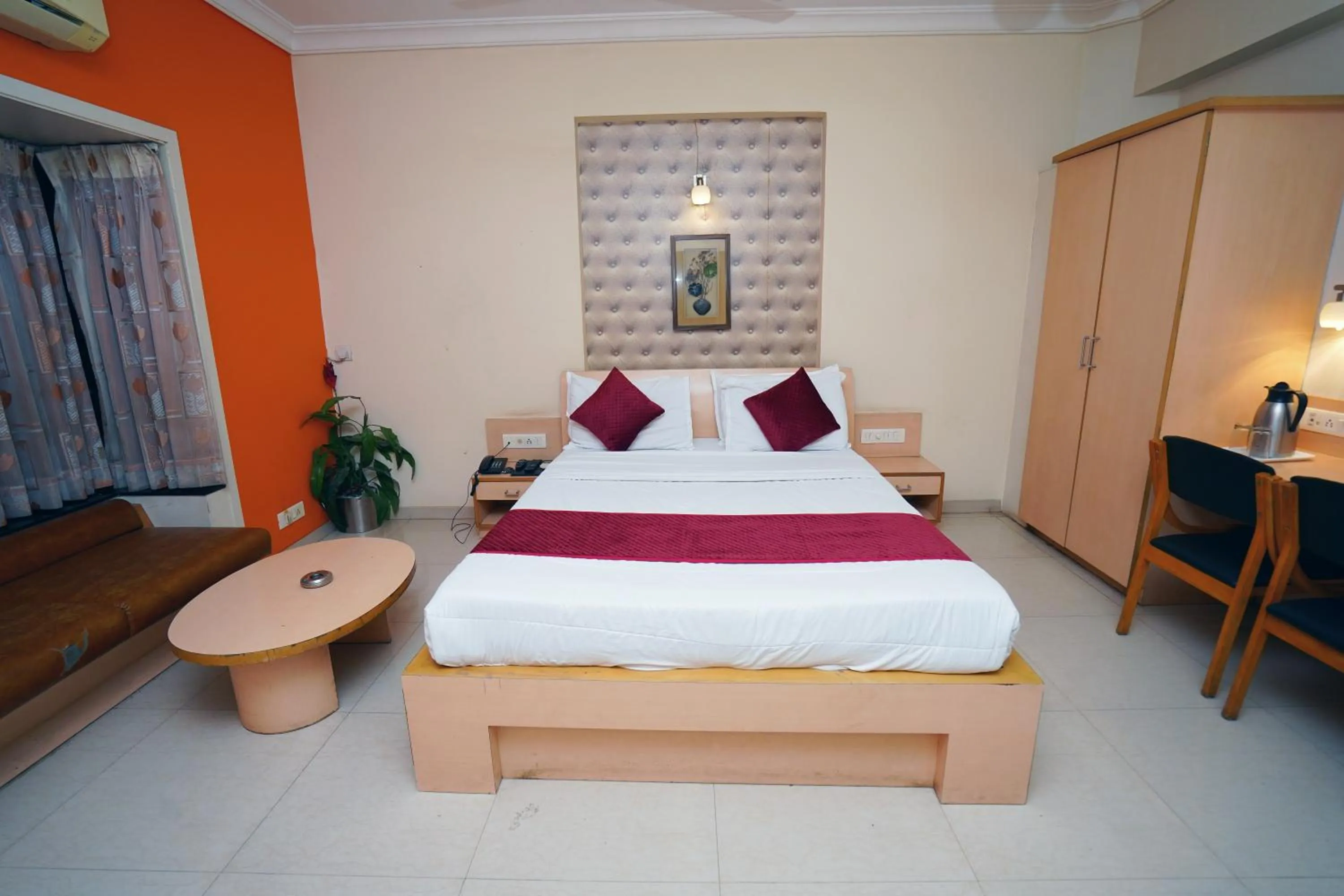 Bed in New Hotel Europa Inn