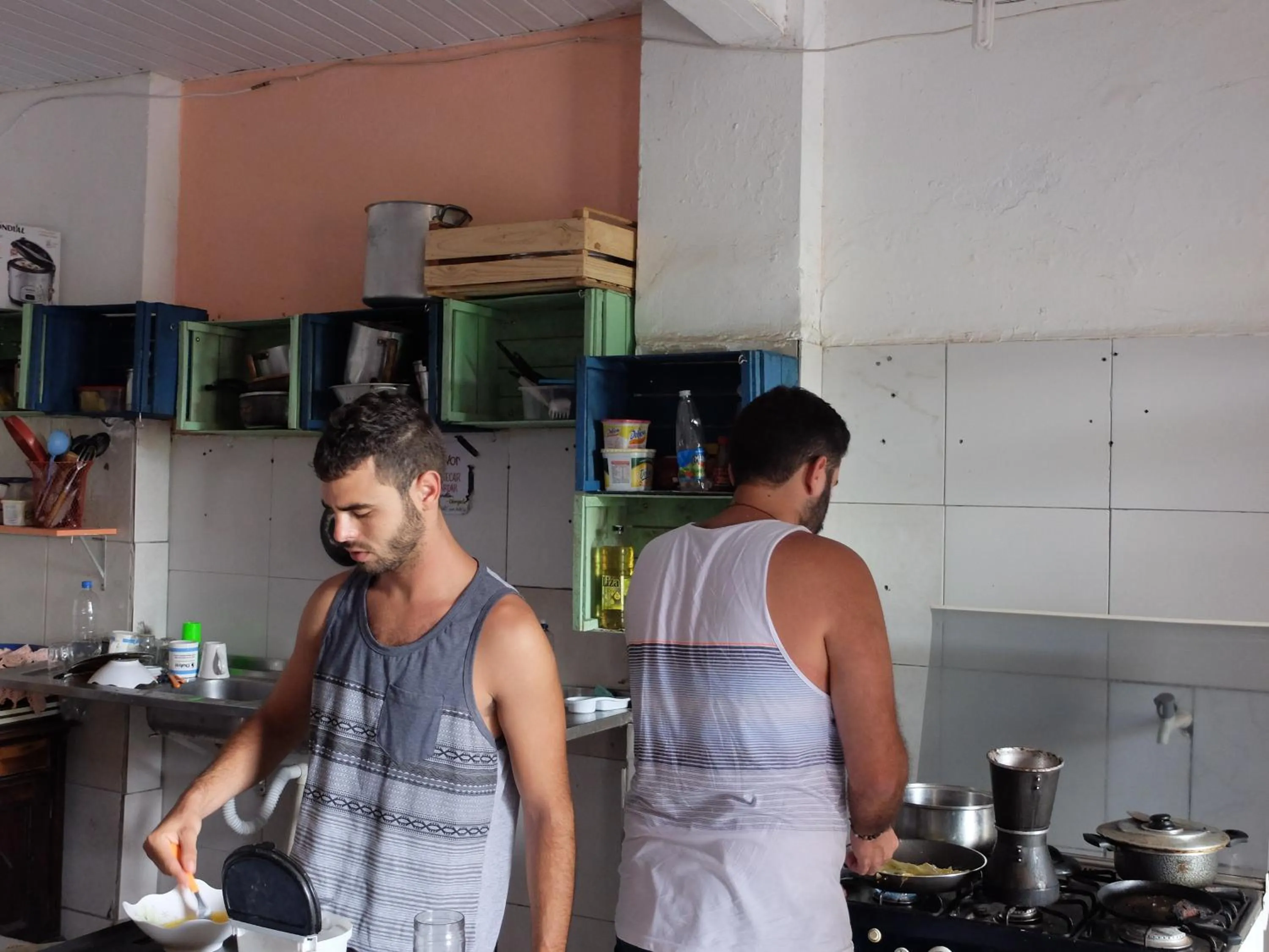 Communal kitchen in Hostel Torre Bahia
