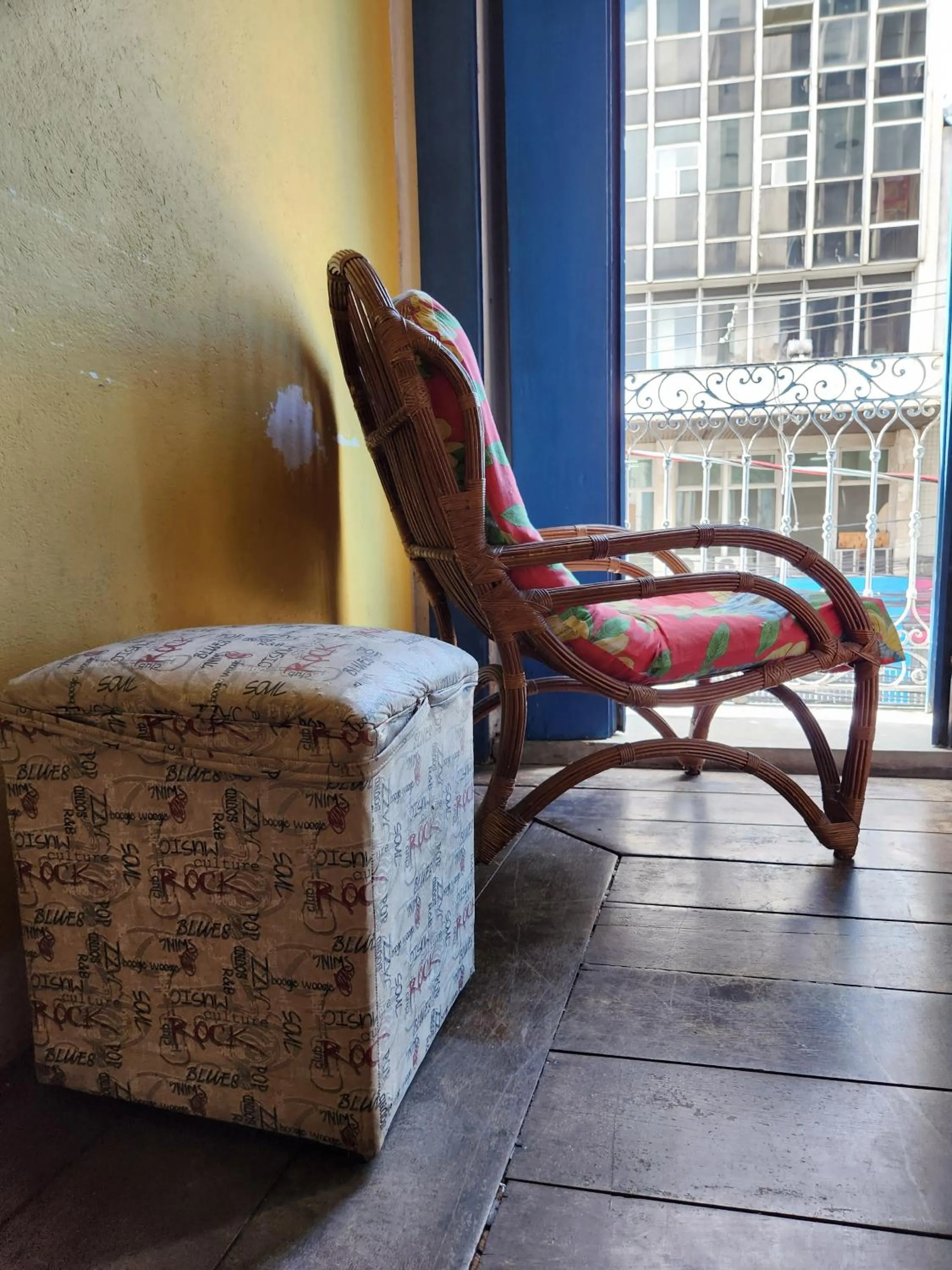 Living room in Hostel Torre Bahia