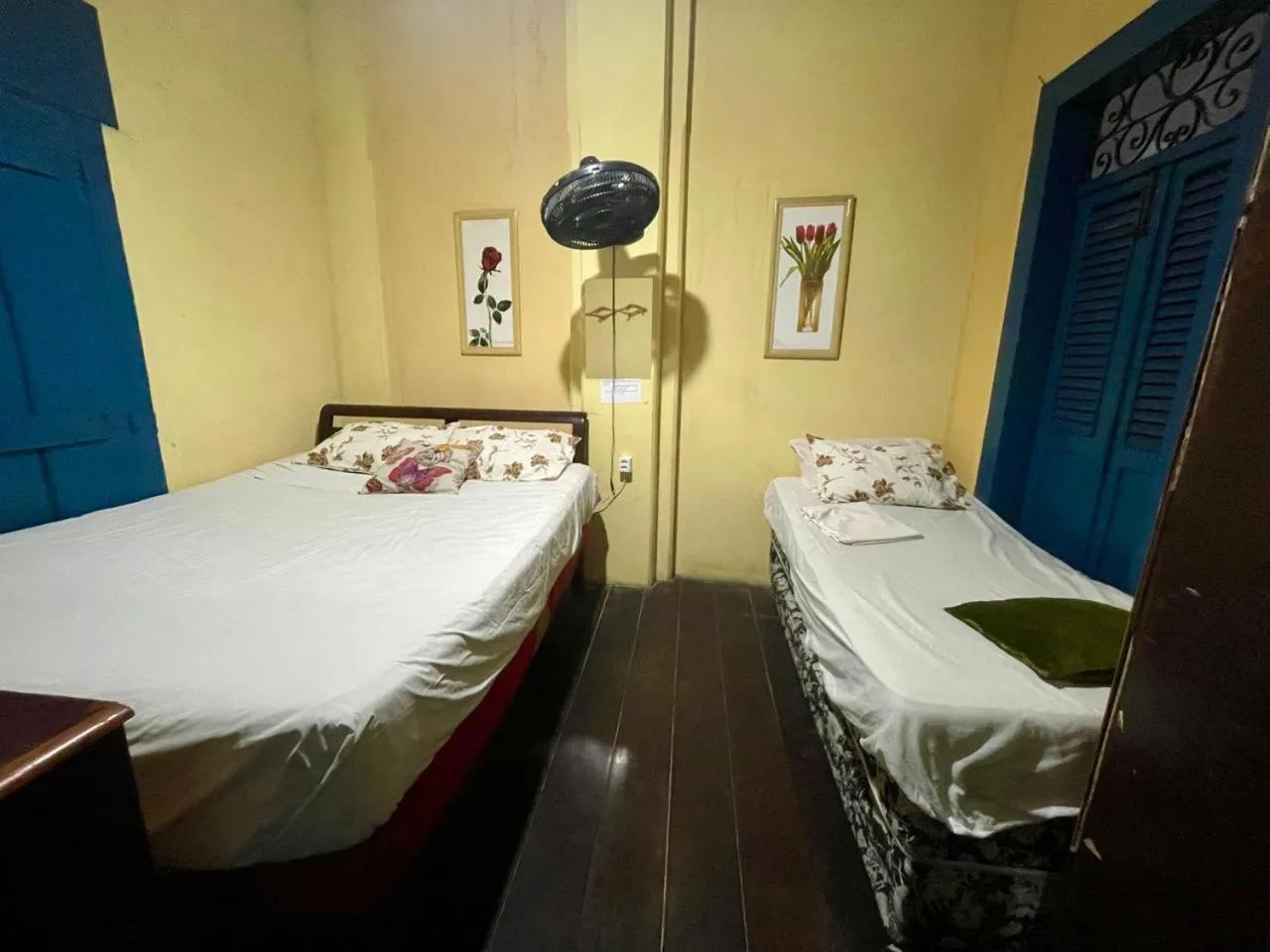 Photo of the whole room, Bed in Hostel Torre Bahia