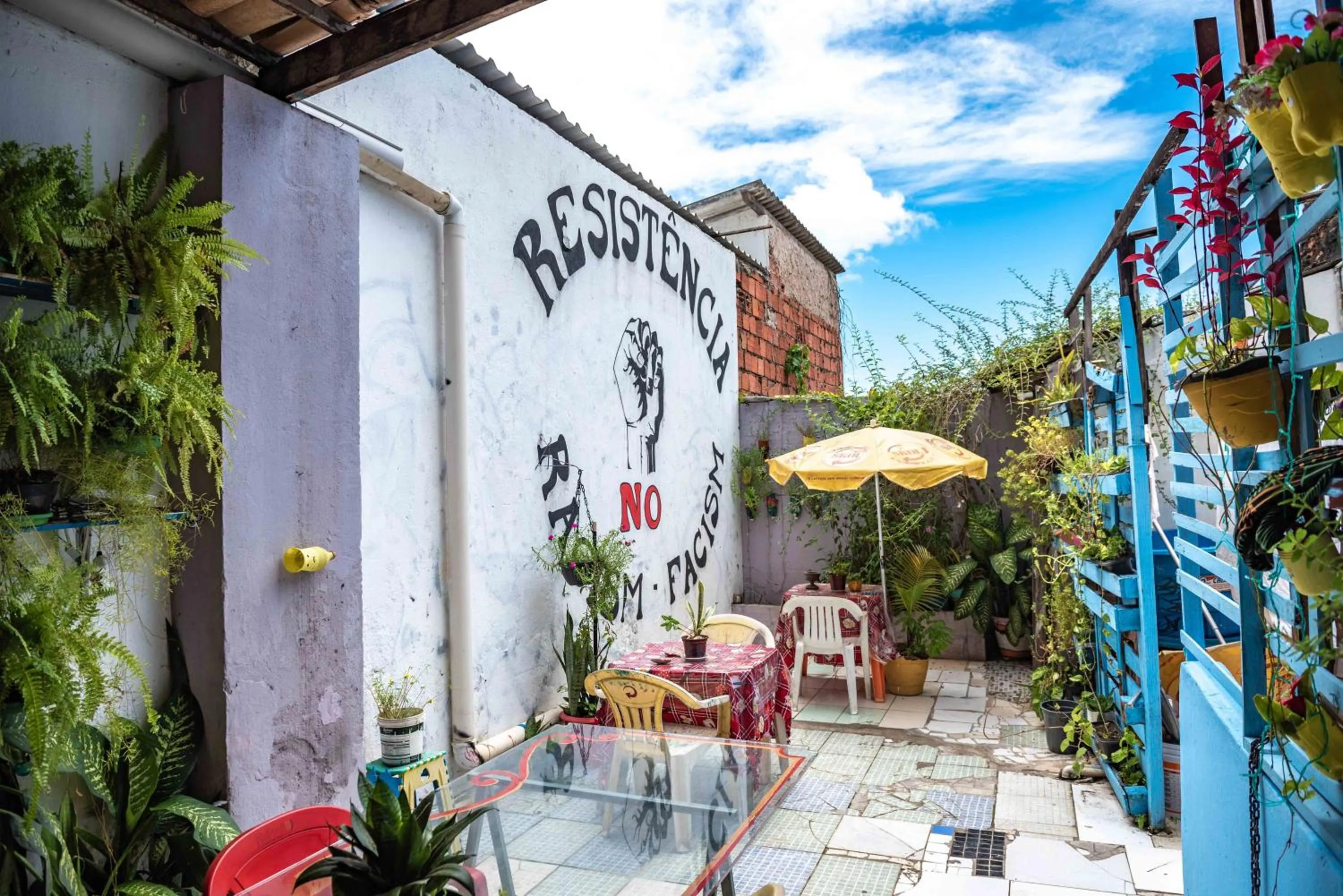 Patio in Hostel Torre Bahia