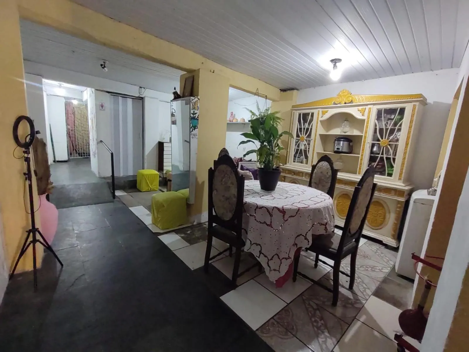 Restaurant/places to eat in Hostel Torre Bahia