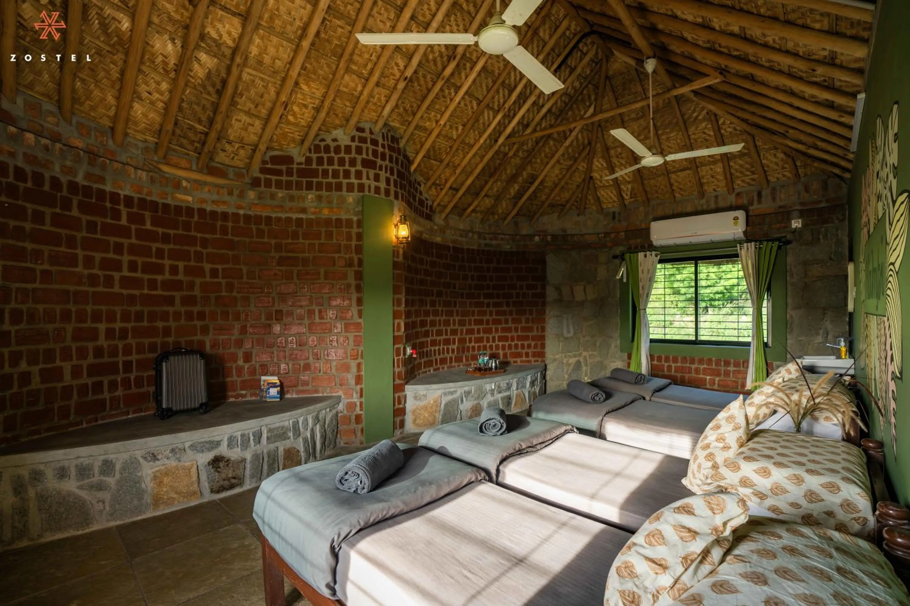 Bed in Zostel Hampi (Gangavathi)