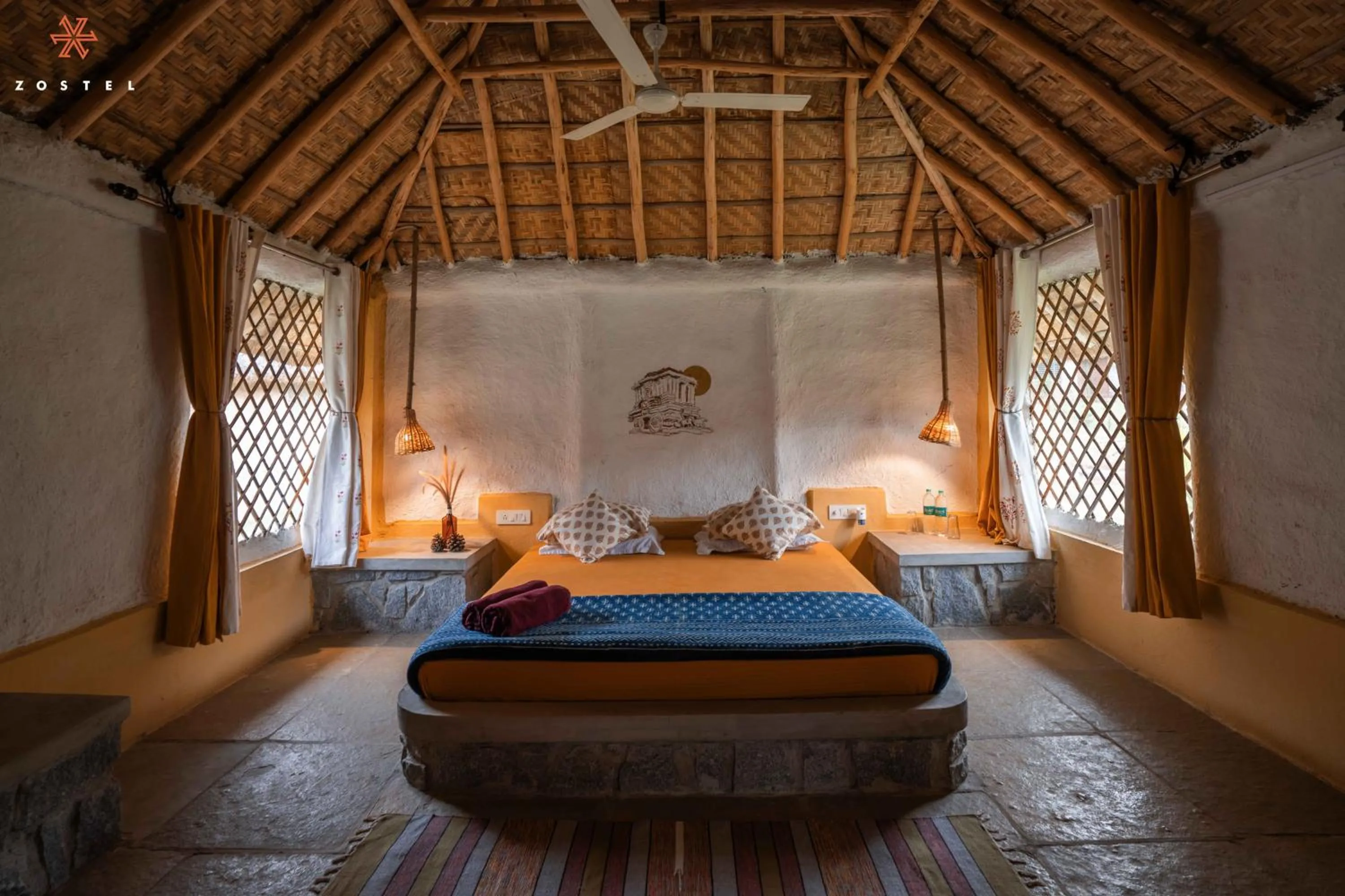 Bed in Zostel Hampi (Gangavathi)