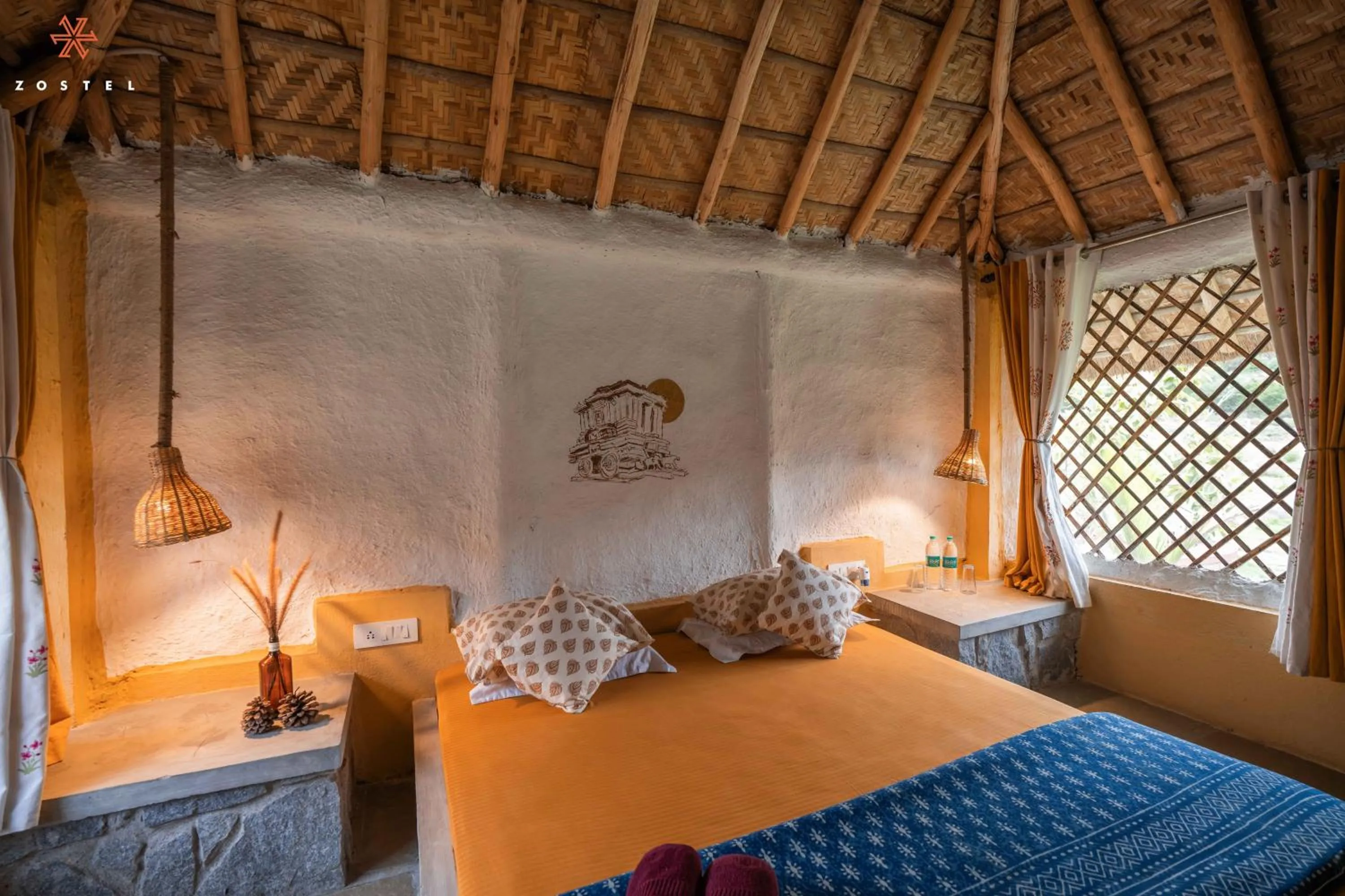 Bed in Zostel Hampi (Gangavathi)