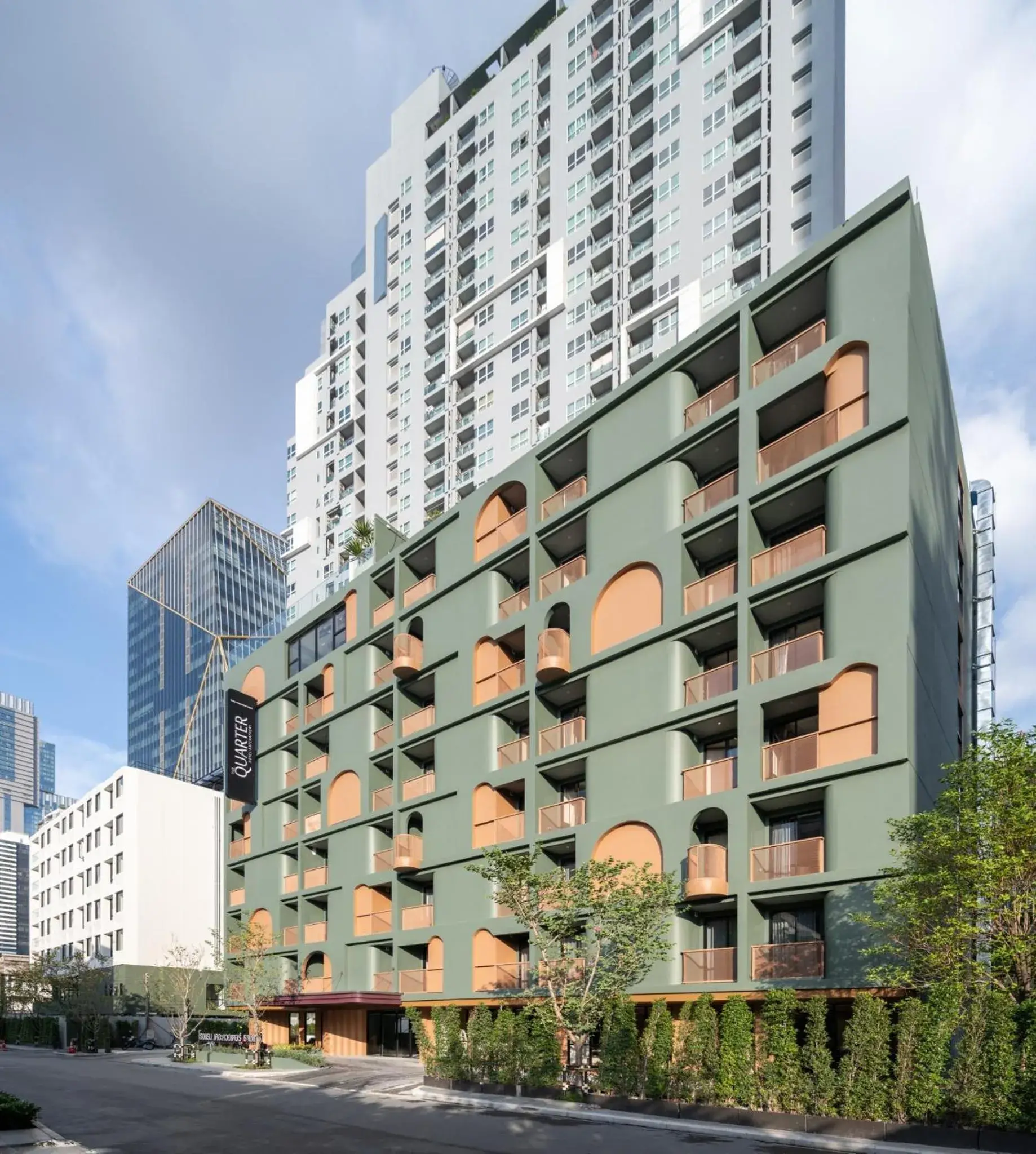 Property building in The Quarter Ratchathewi by UHG Property building in The Quarter Ratchathewi by UHG