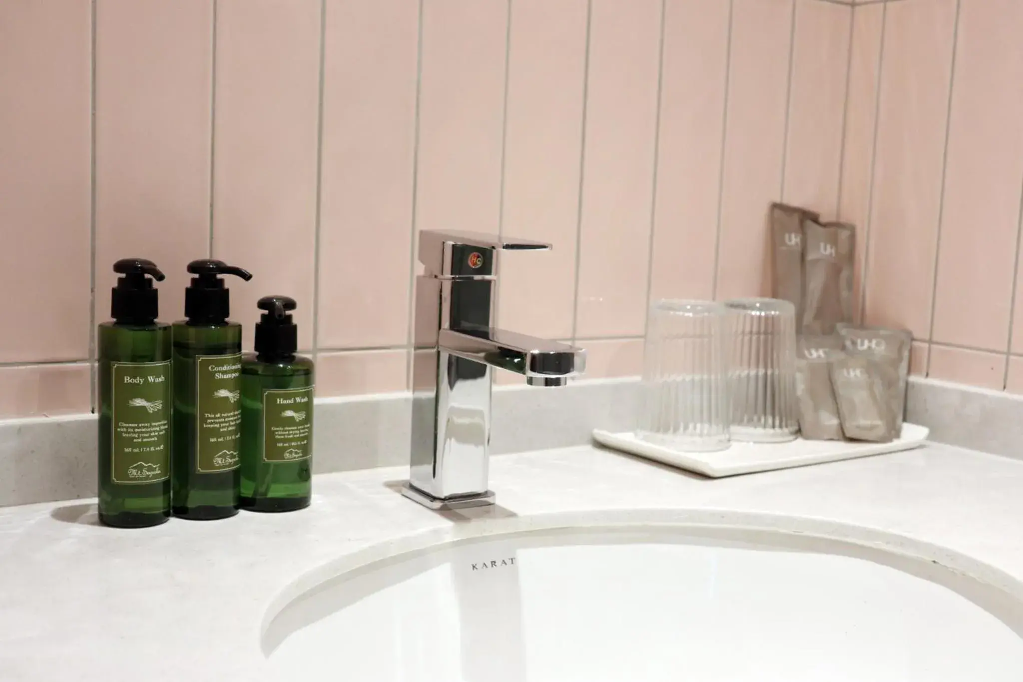 Bathroom in The Quarter Ratchathewi by UHG Bathroom in The Quarter Ratchathewi by UHG