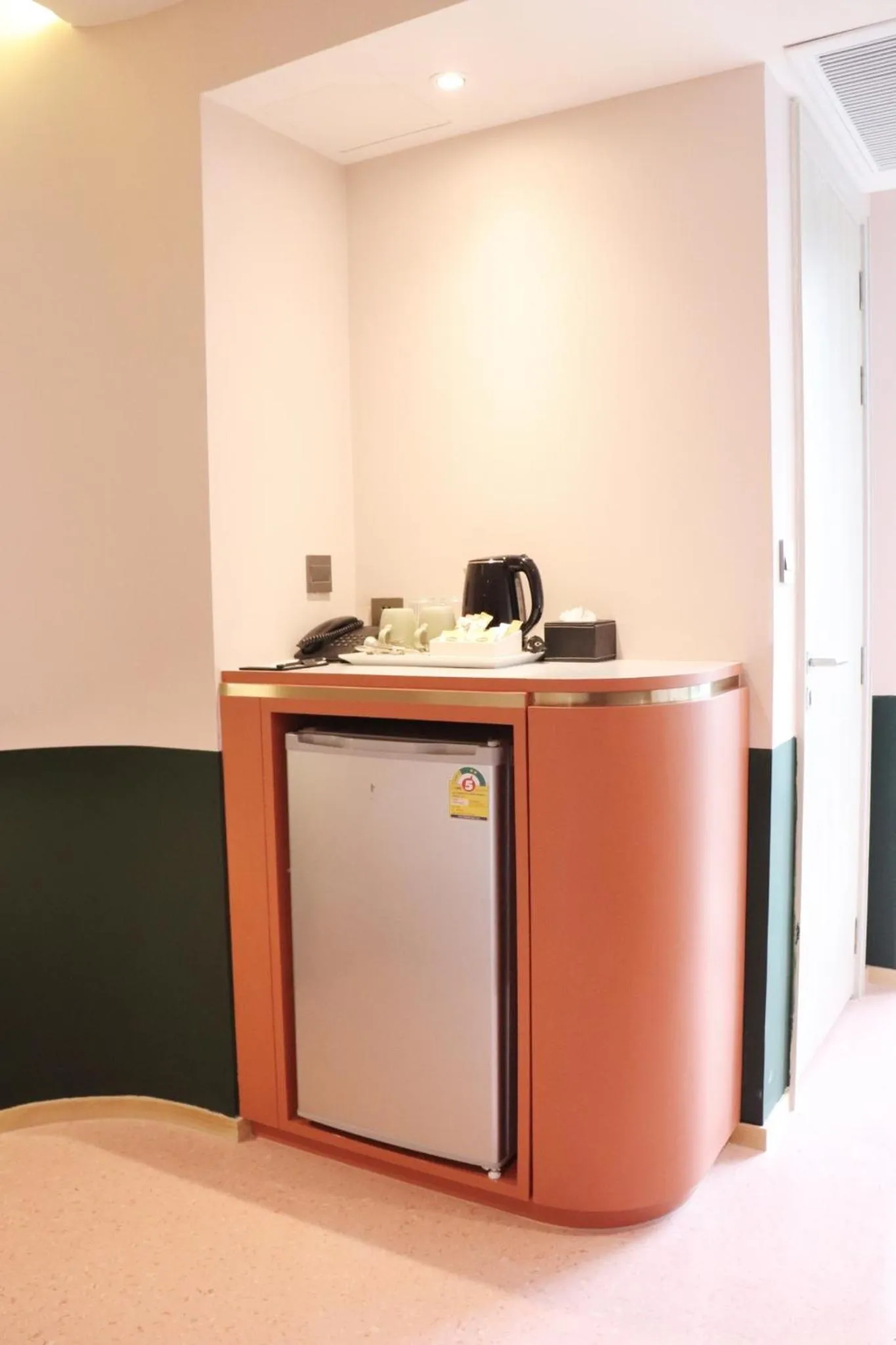 hair dresser in The Quarter Ratchathewi by UHG