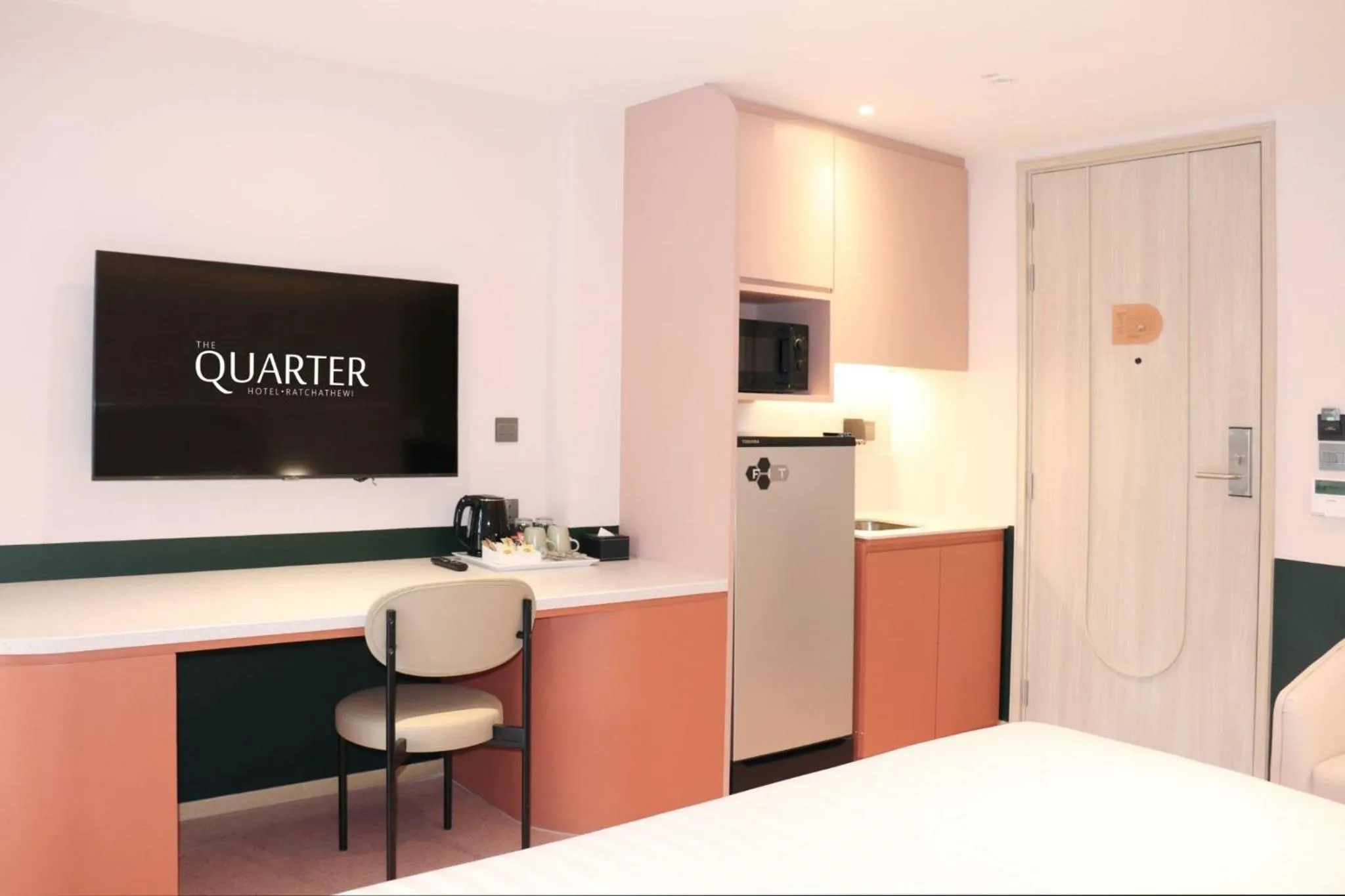 TV and multimedia in The Quarter Ratchathewi by UHG