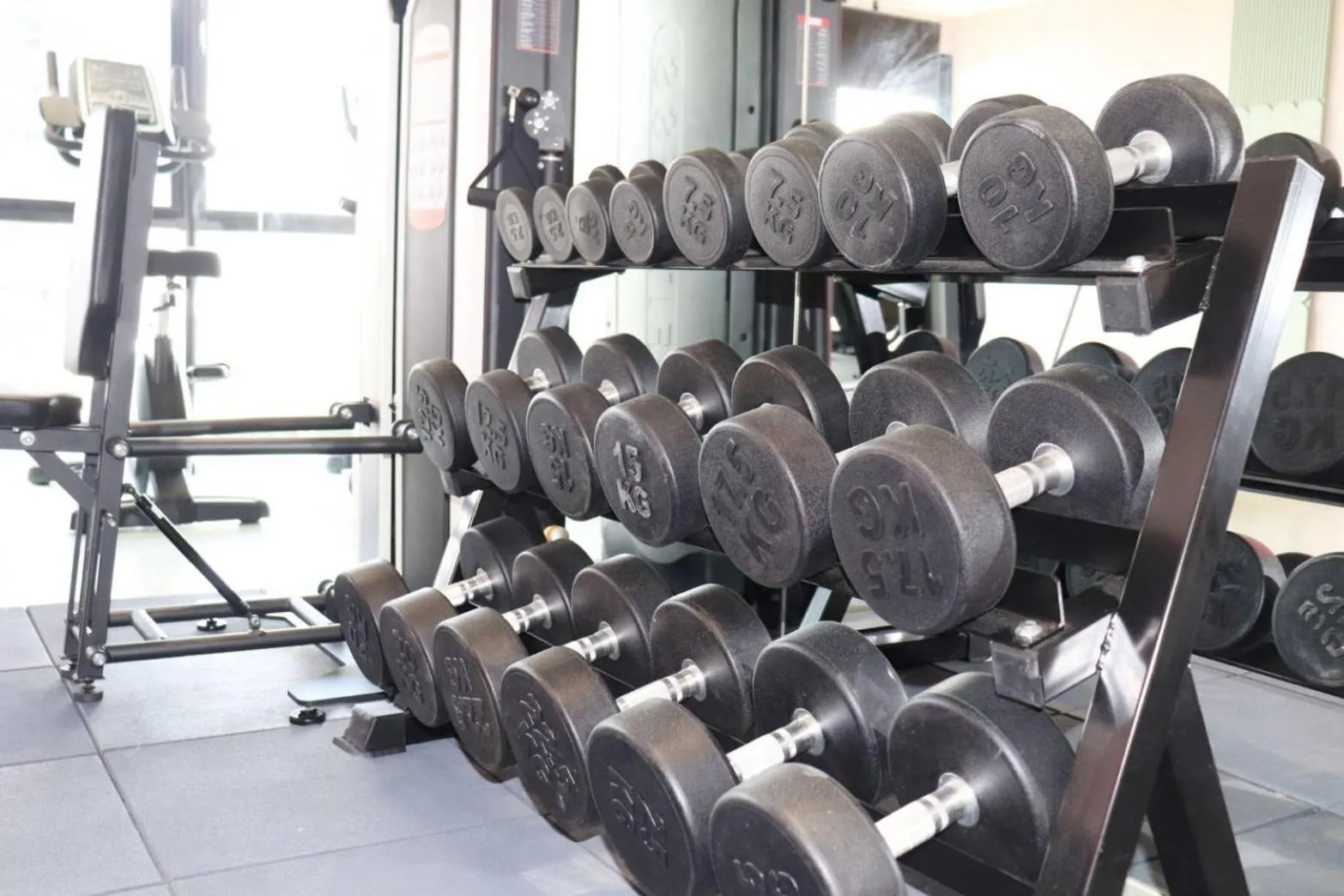 Fitness centre/facilities in The Quarter Ratchathewi by UHG