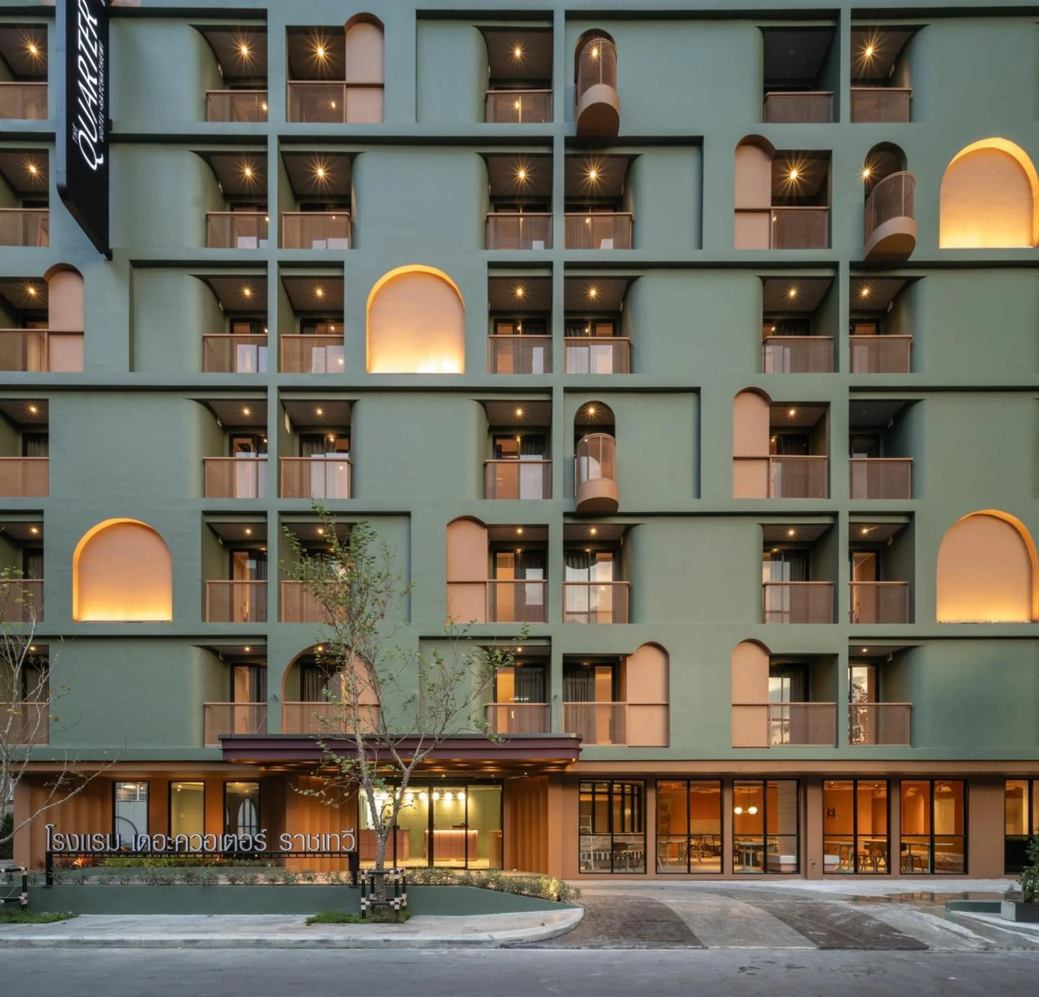 Property building in The Quarter Ratchathewi by UHG