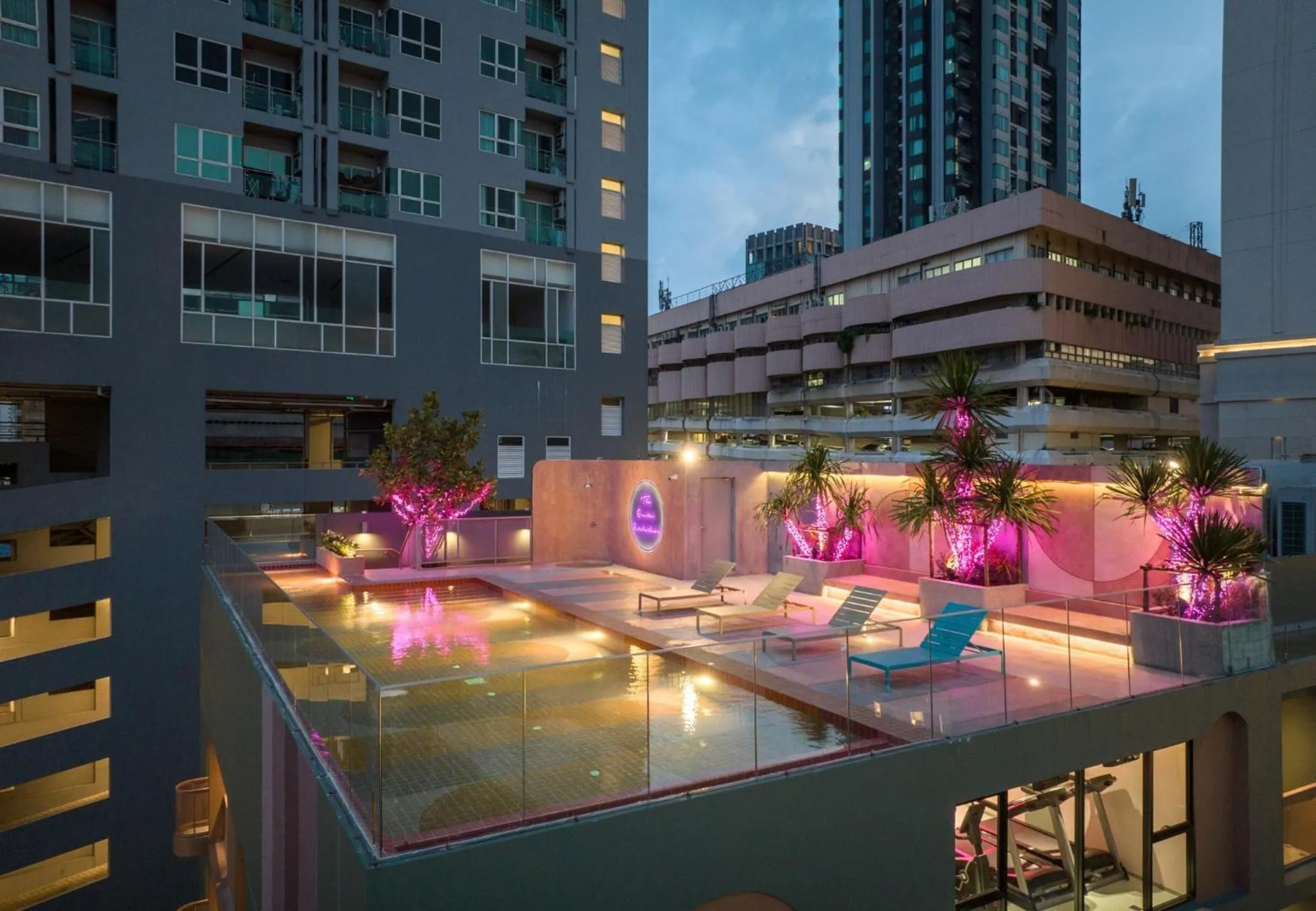 Pool view in The Quarter Ratchathewi by UHG