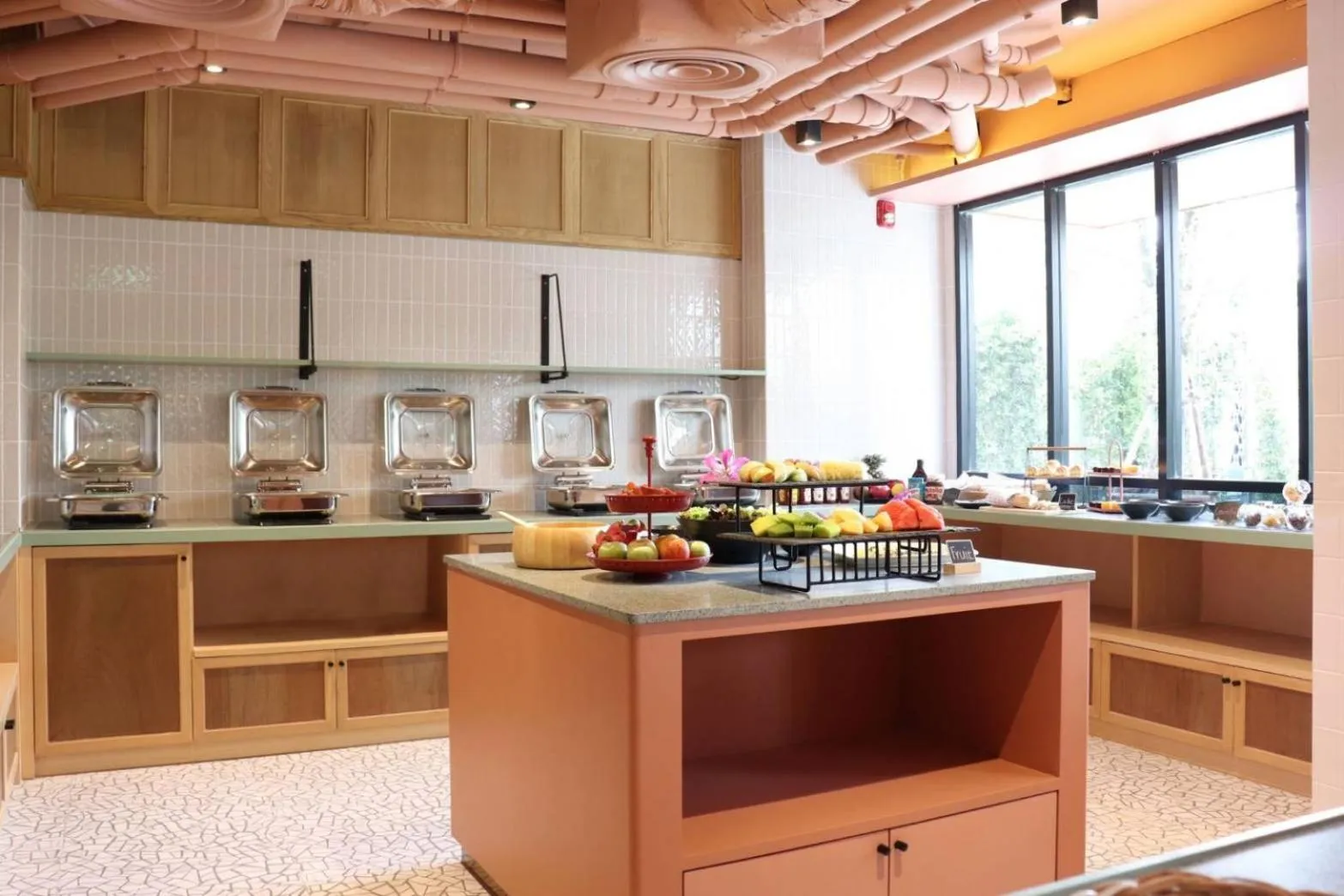 Restaurant/places to eat in The Quarter Ratchathewi by UHG