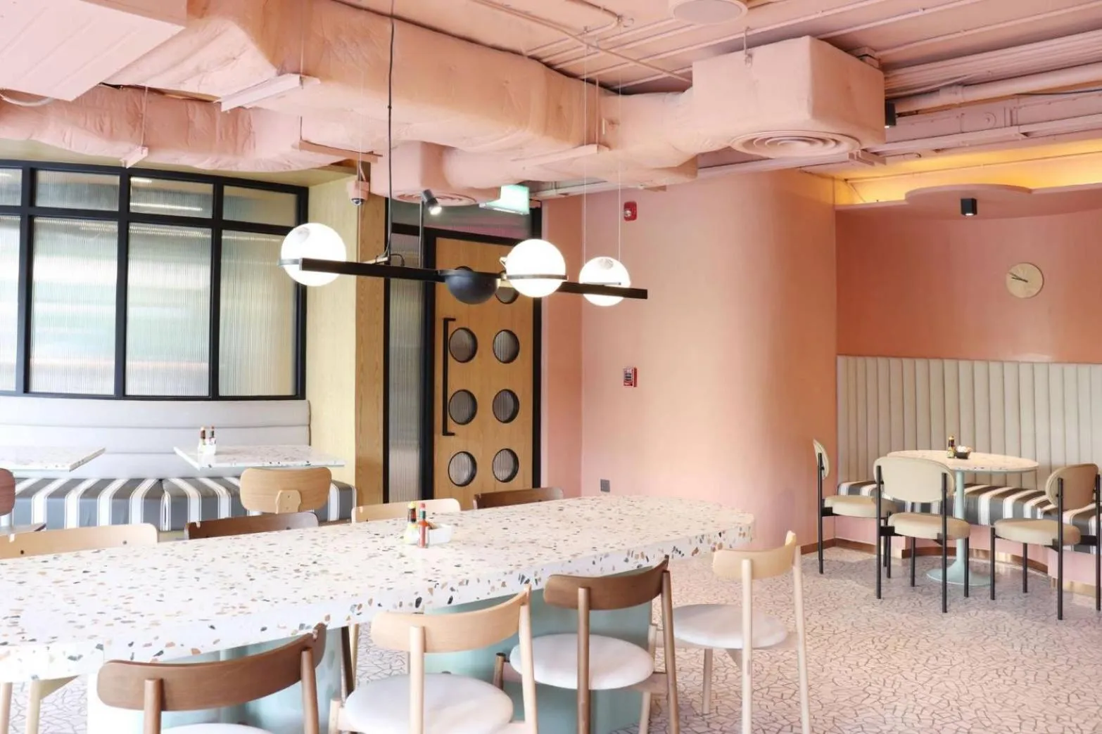 Restaurant/places to eat in The Quarter Ratchathewi by UHG