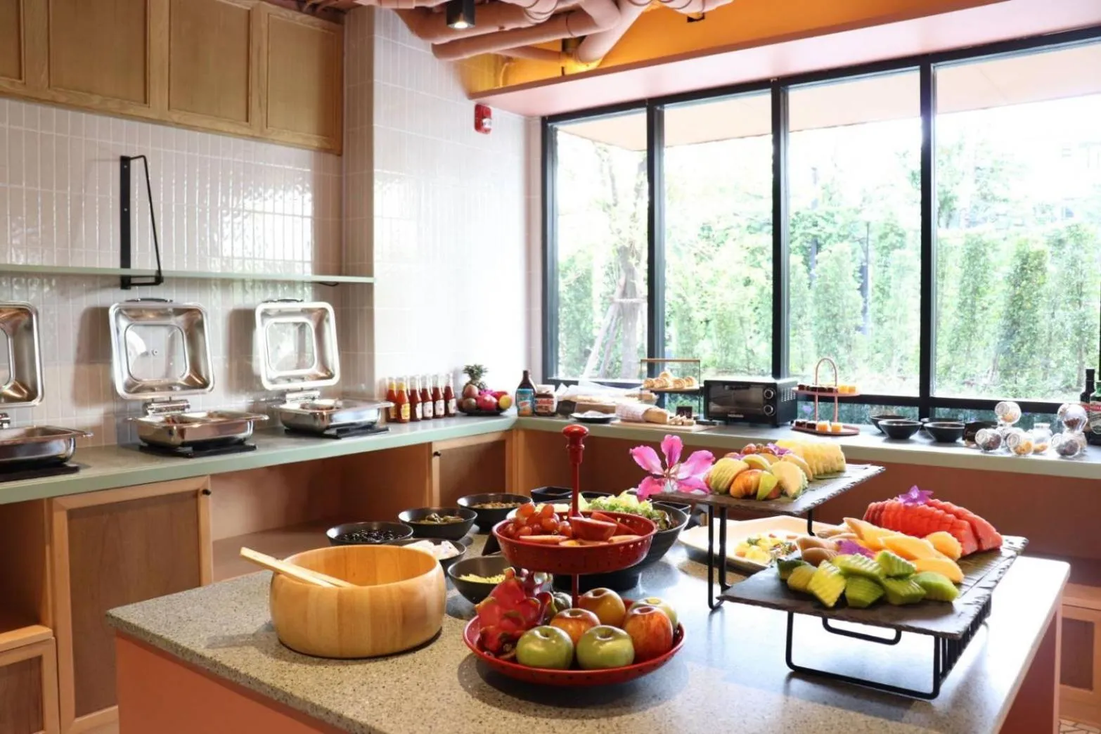 Restaurant/places to eat in The Quarter Ratchathewi by UHG