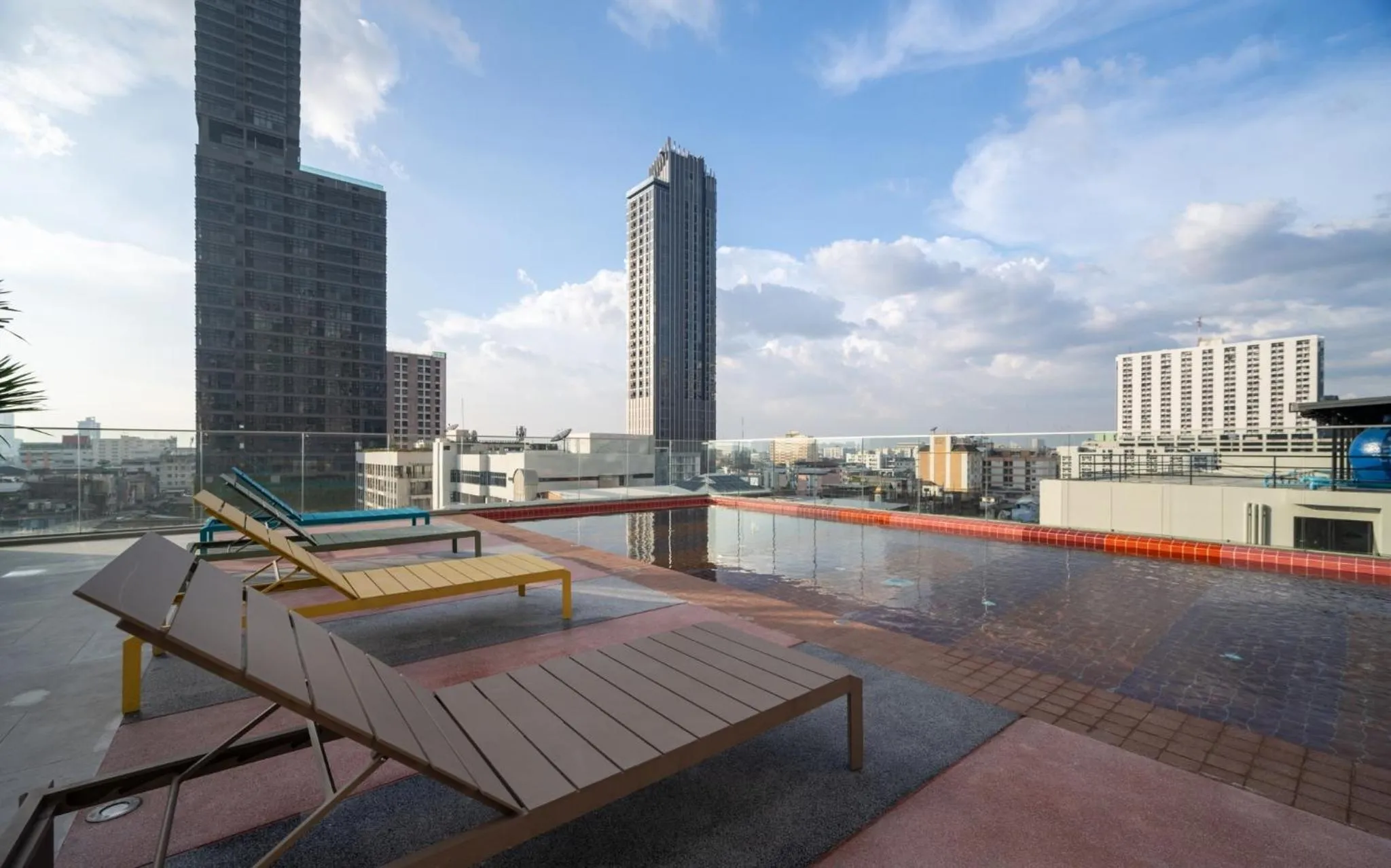 Day in The Quarter Ratchathewi by UHG