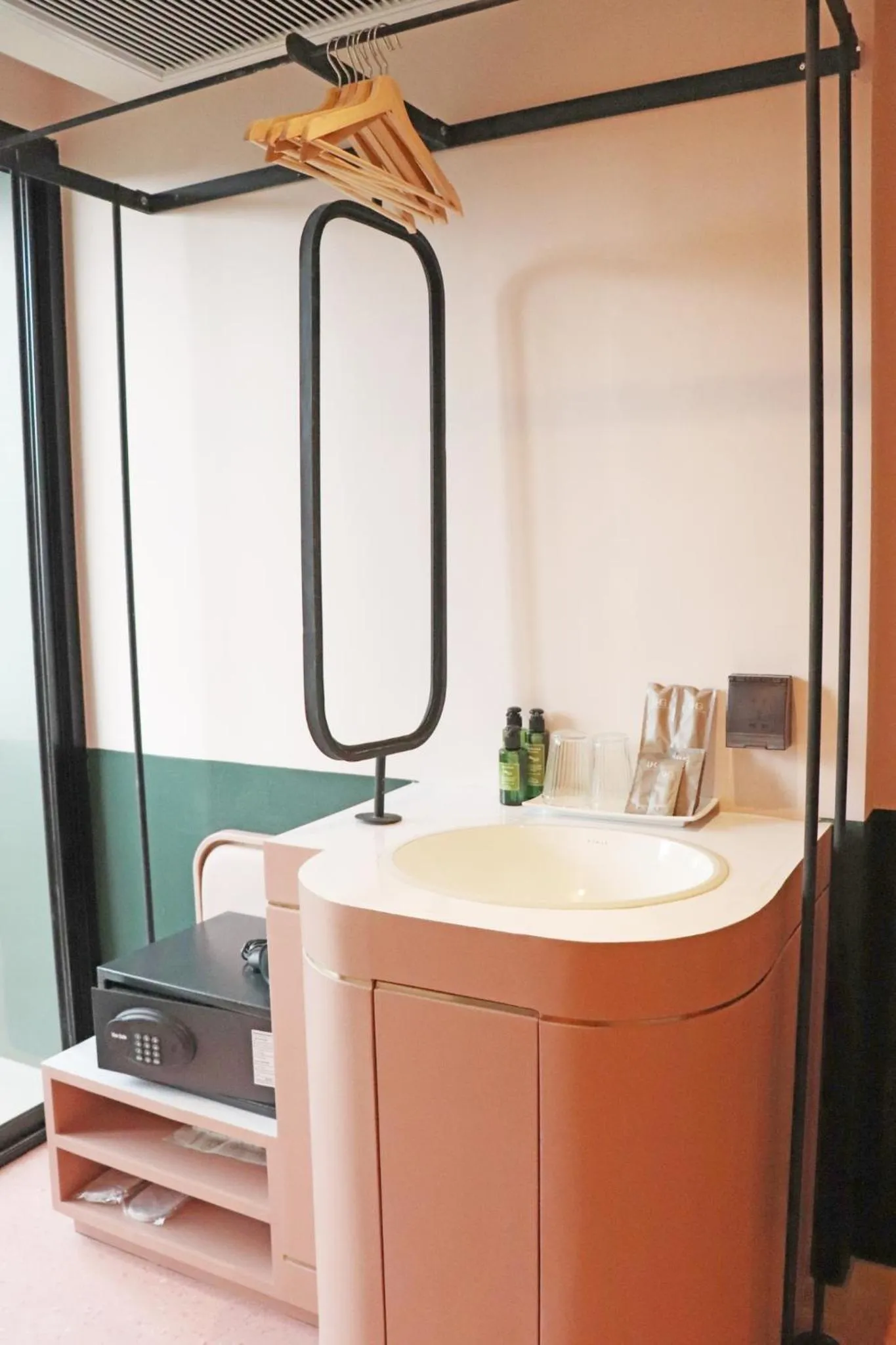 Bathroom in The Quarter Ratchathewi by UHG