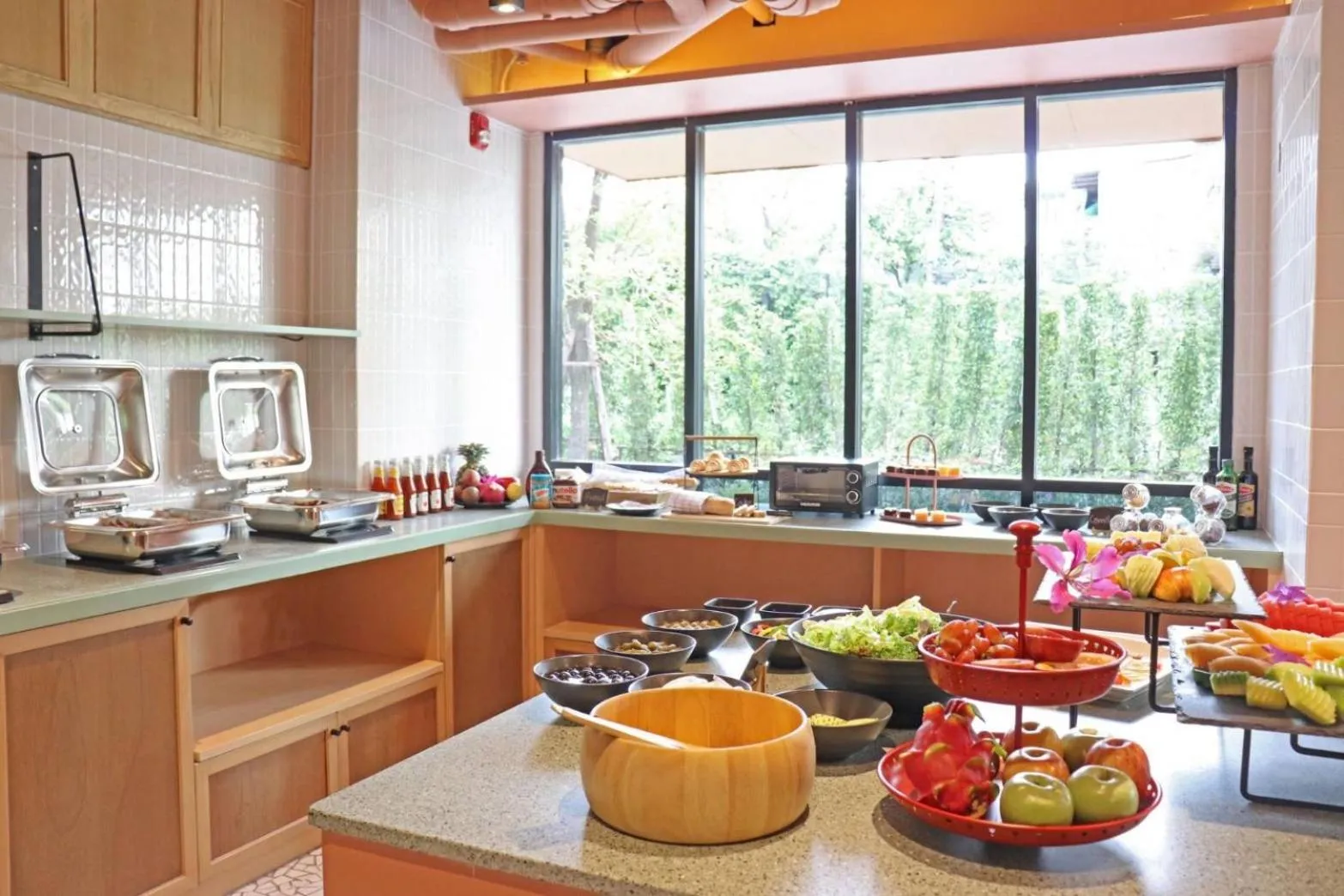 Restaurant/places to eat in The Quarter Ratchathewi by UHG