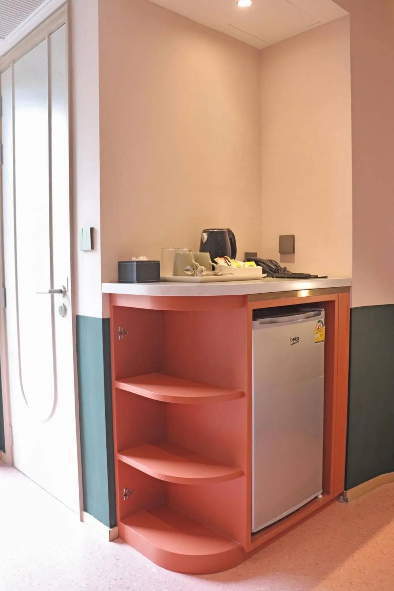 hair dresser in The Quarter Ratchathewi by UHG