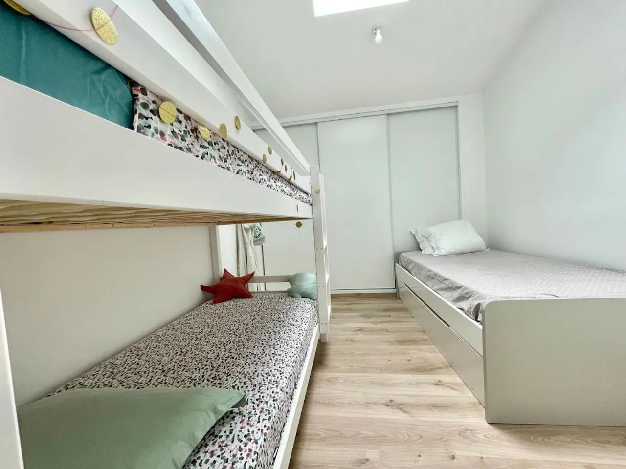 Bed in L' Hippocampe du bassin - 3 étoiles