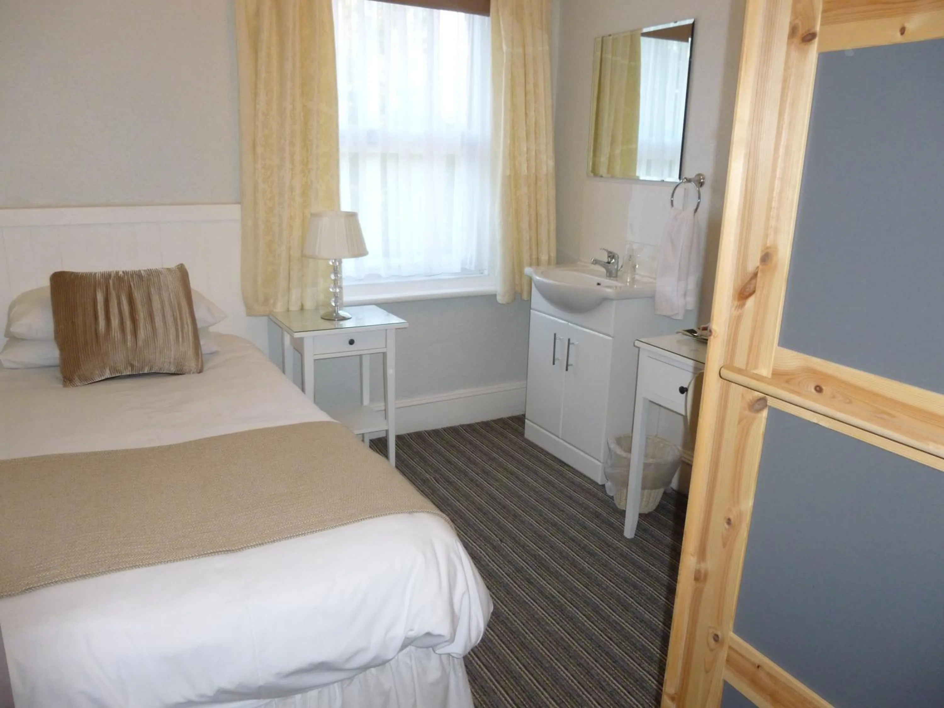 Bed in Southernhay Guest House