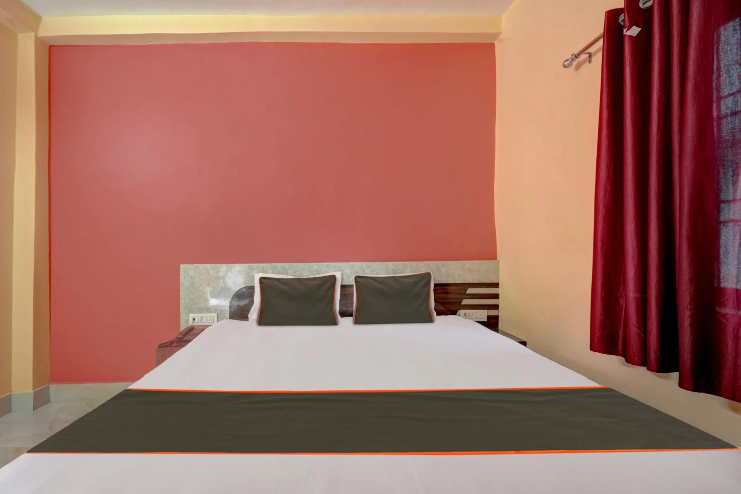 Bedroom, Bed in Super Hotel O Siddhi Vinayak Hotel & Banquets