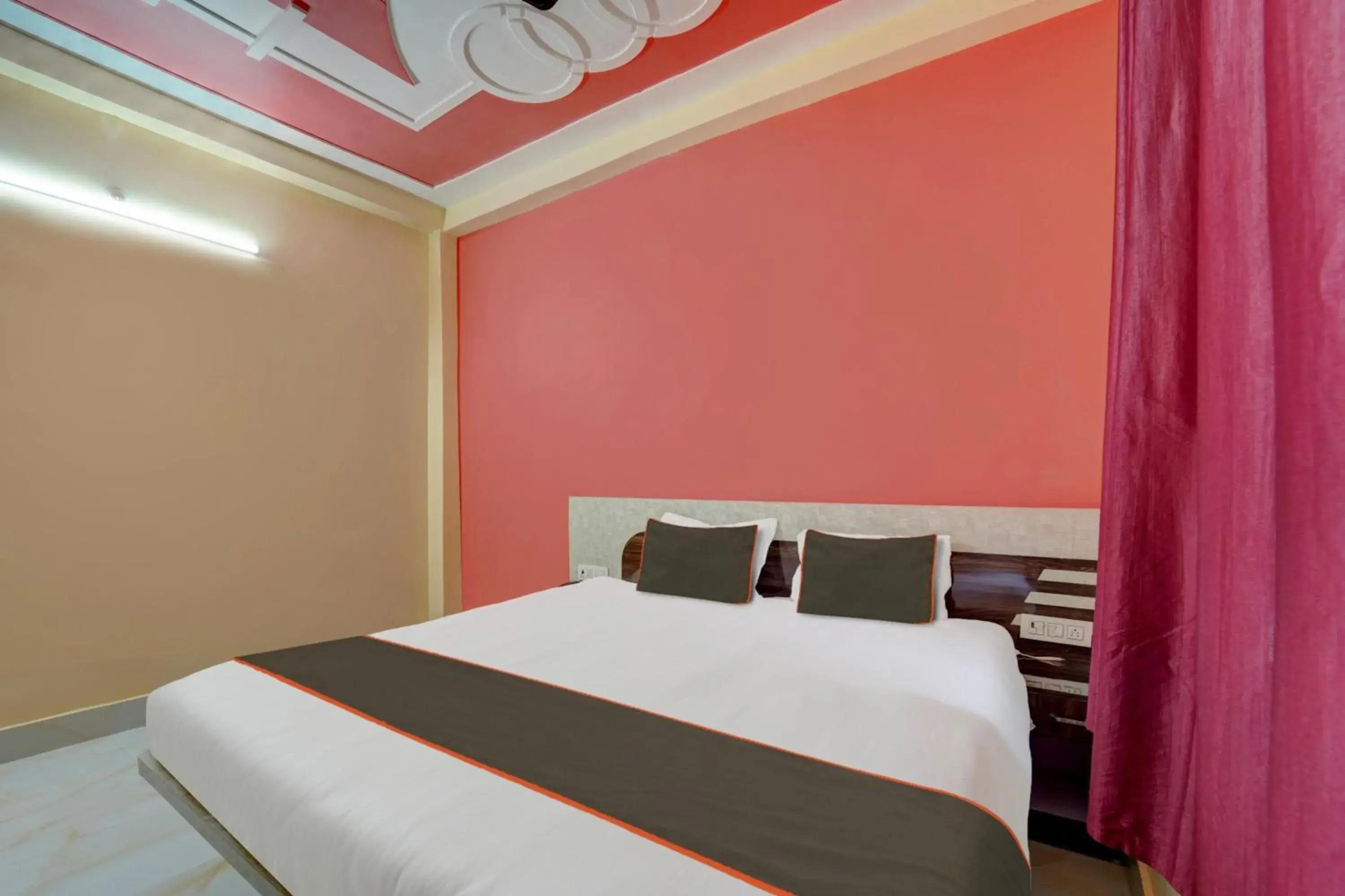 Bedroom, Bed in Hotel O Siddhi Vinayak Hotel & Banquets Bedroom, Bed in Hotel O Siddhi Vinayak Hotel & Banquets