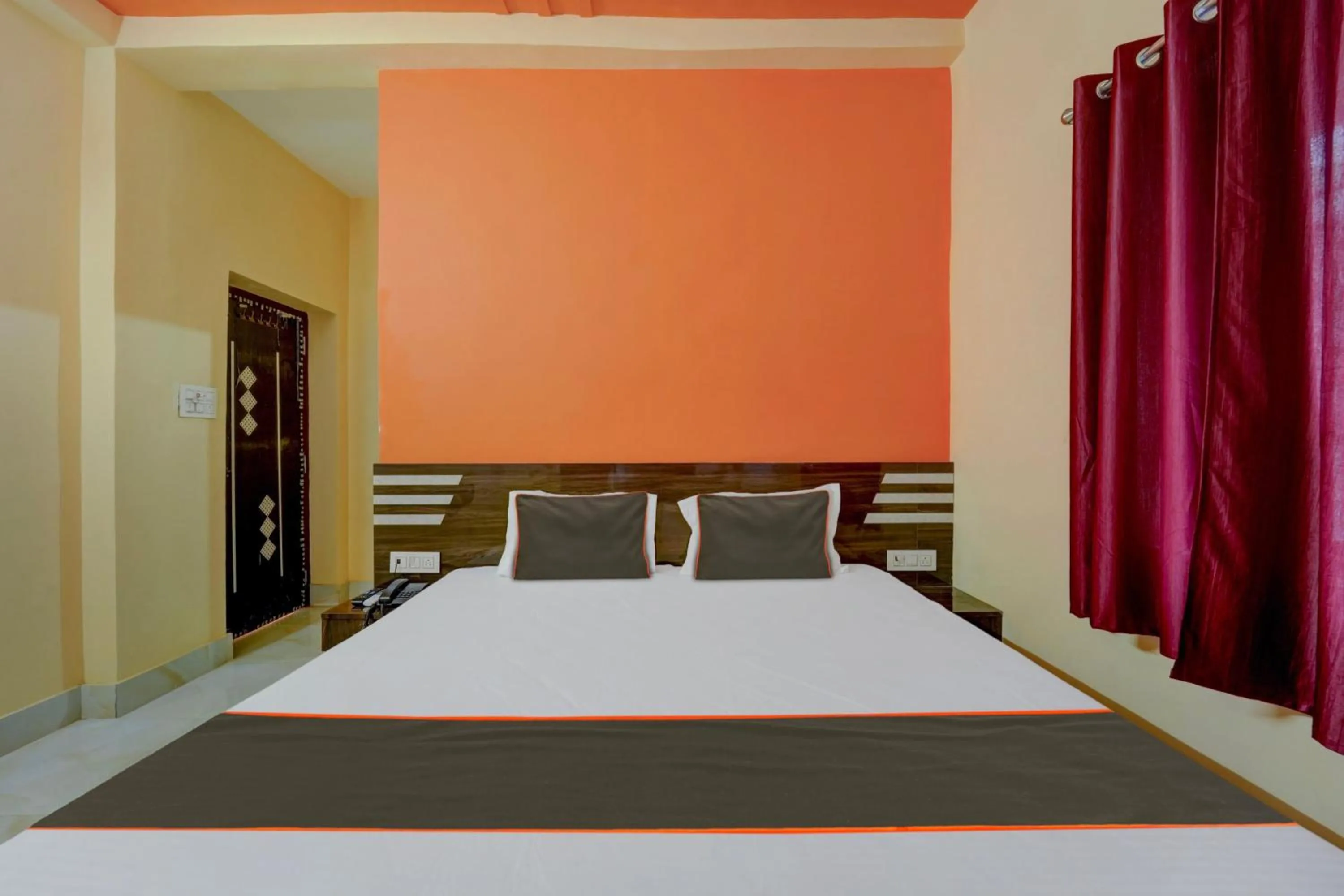 Bedroom, Bed in Super Hotel O Siddhi Vinayak Hotel & Banquets