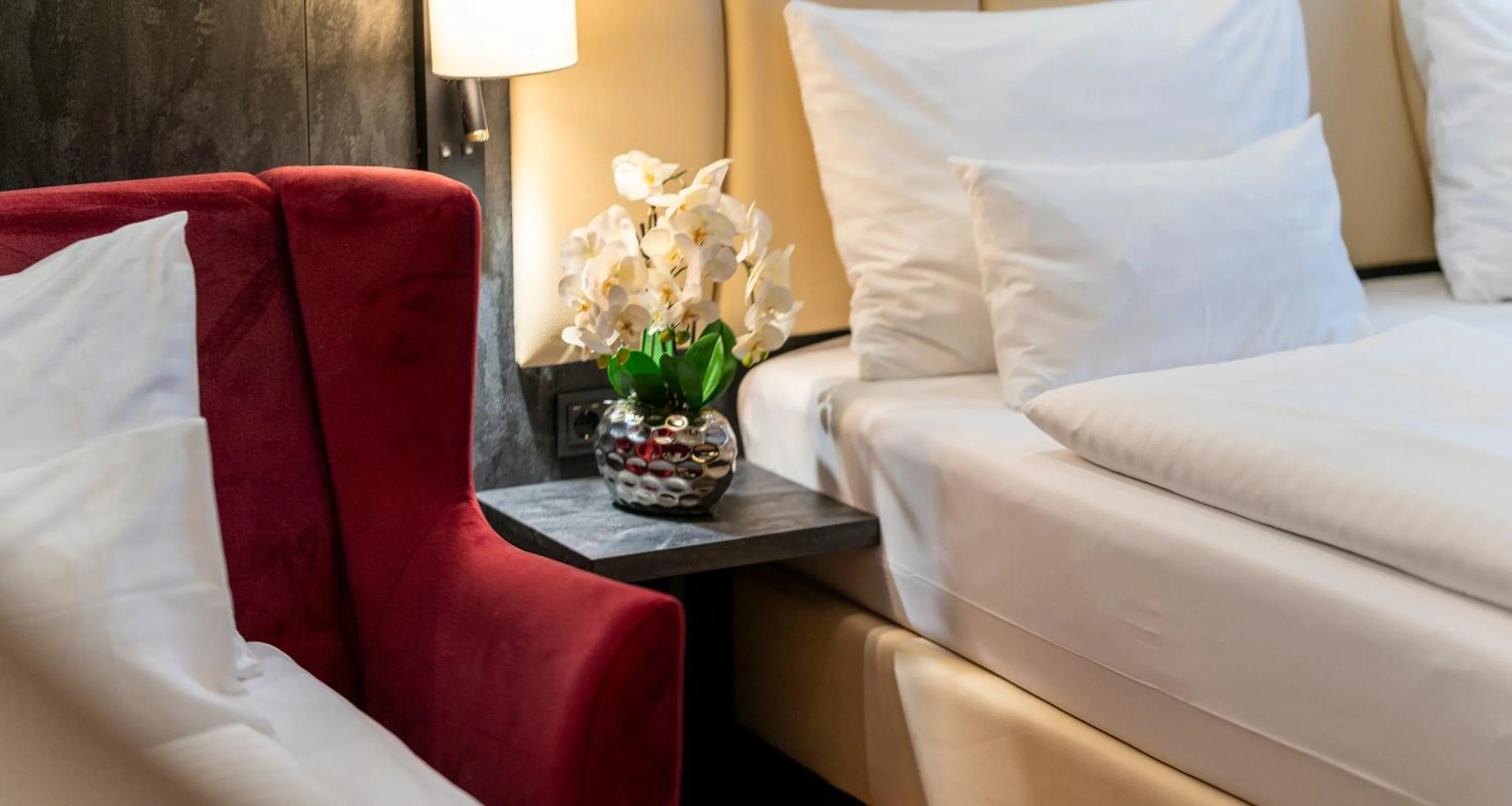 Decorative detail, Bed in PLAZA INN Wiener Neustadt, BW Signature Collection