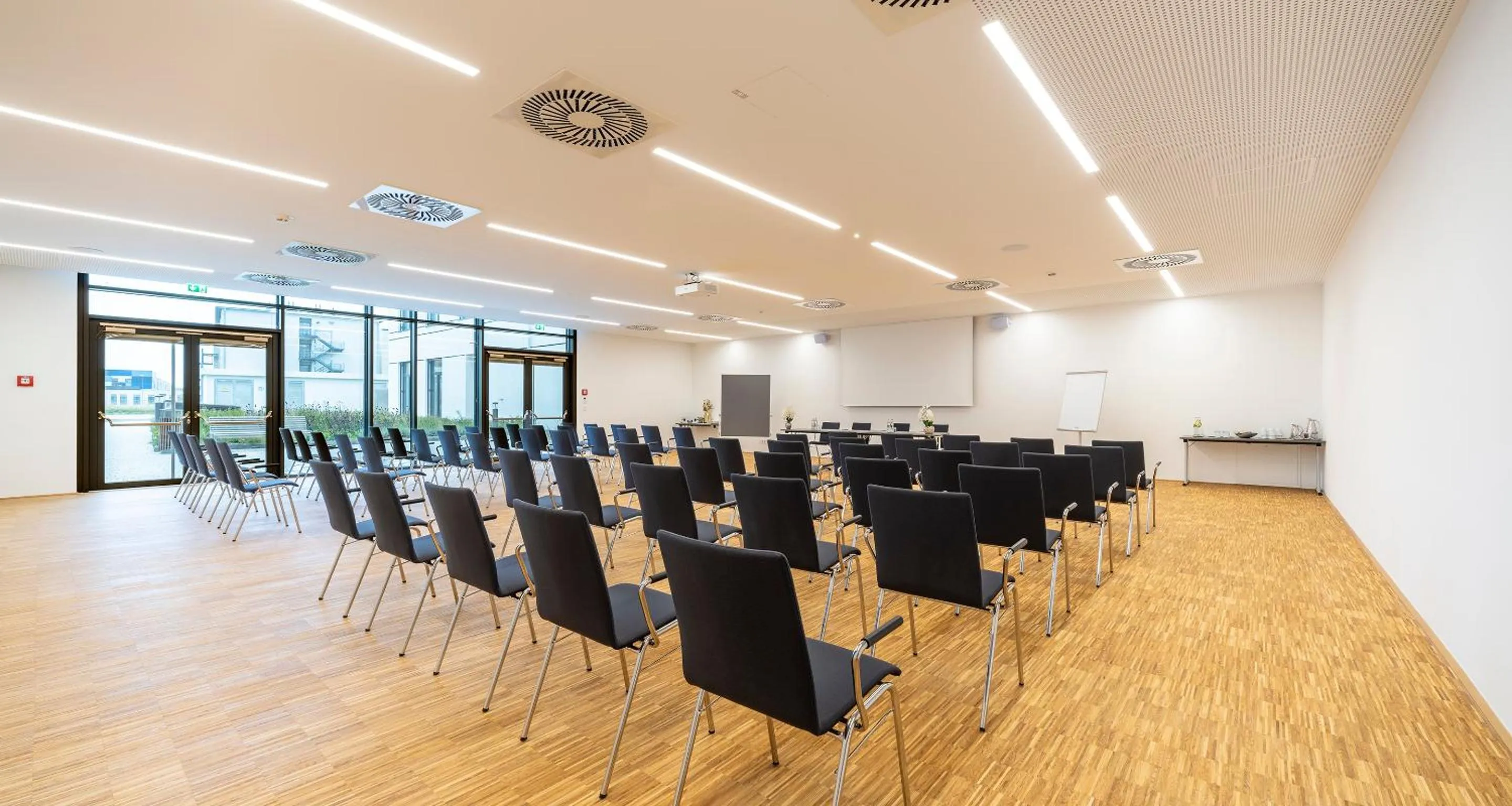Meeting/conference room in PLAZA INN Wiener Neustadt, BW Signature Collection