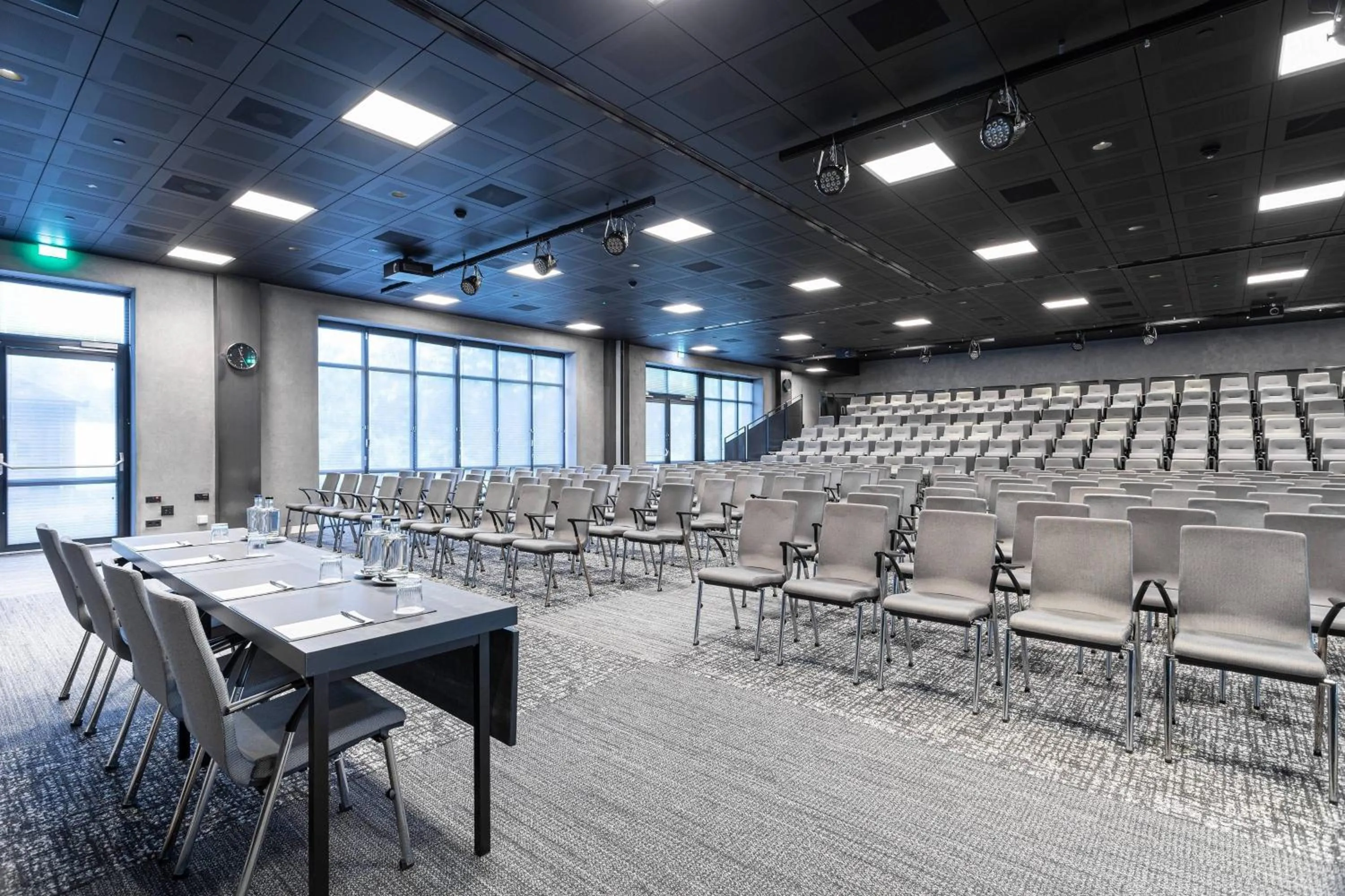 Meeting/conference room in Courtyard by Marriott Amsterdam Airport