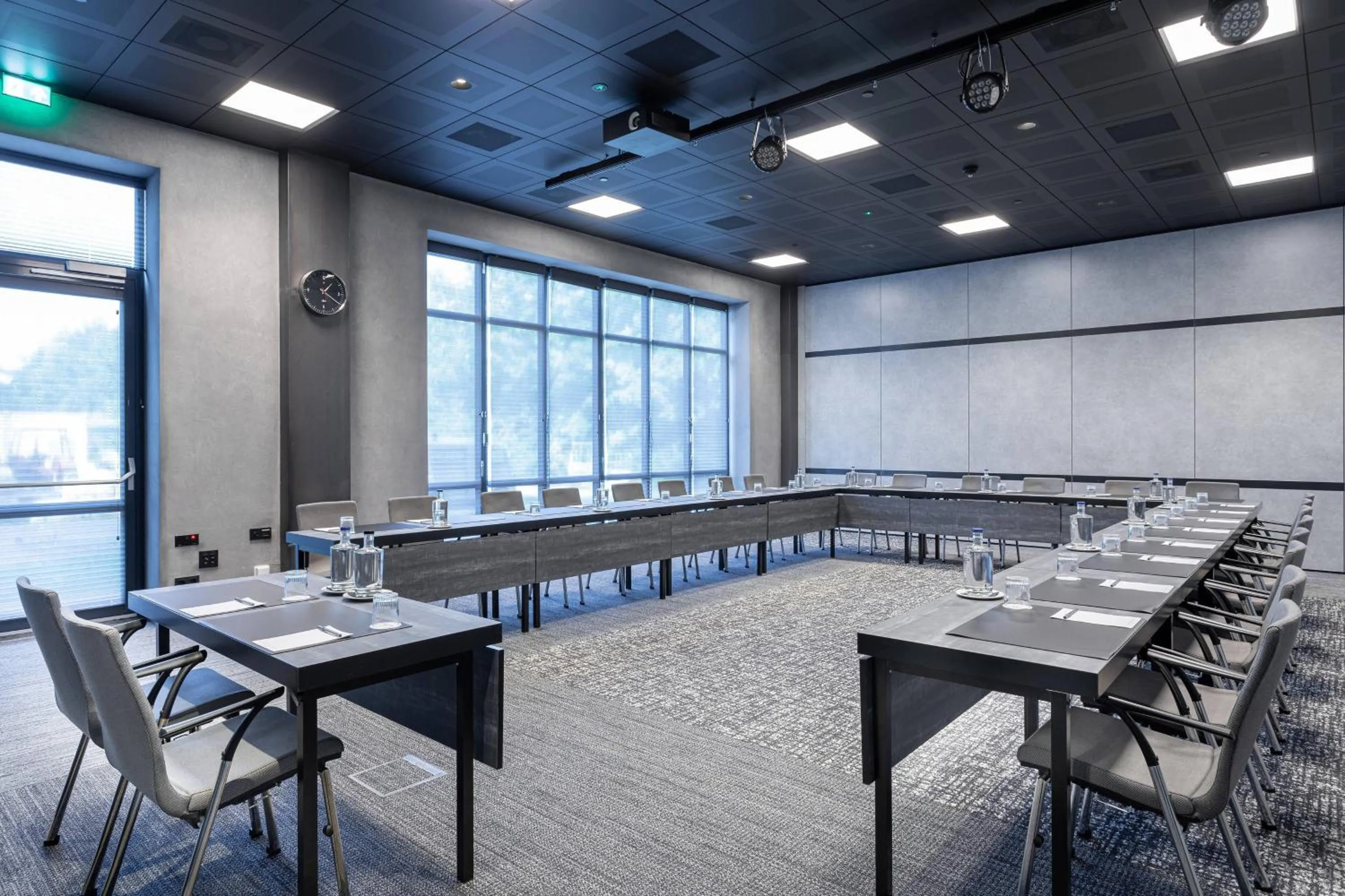 Meeting/conference room in Courtyard by Marriott Amsterdam Airport