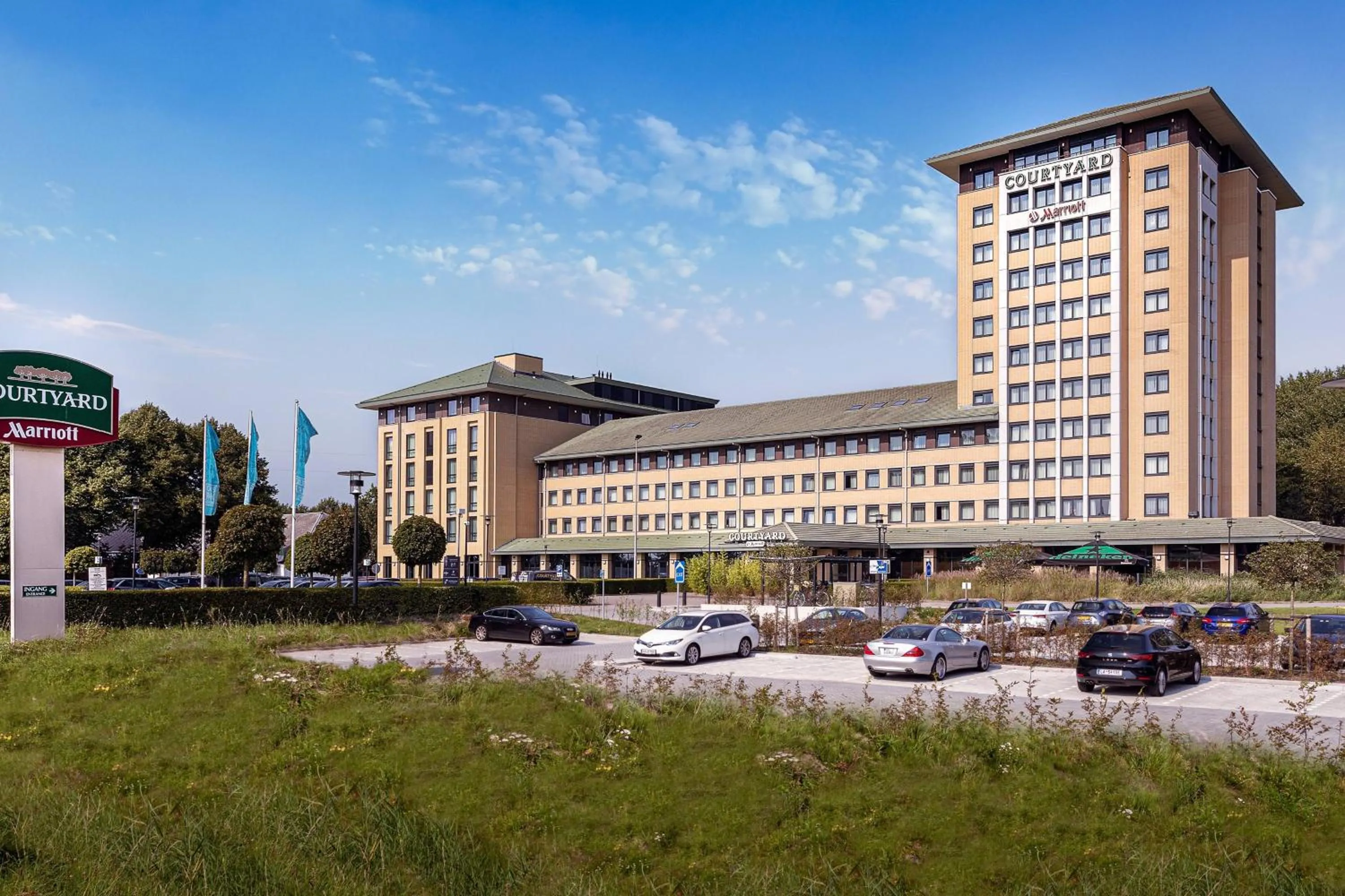 Property building in Courtyard by Marriott Amsterdam Airport