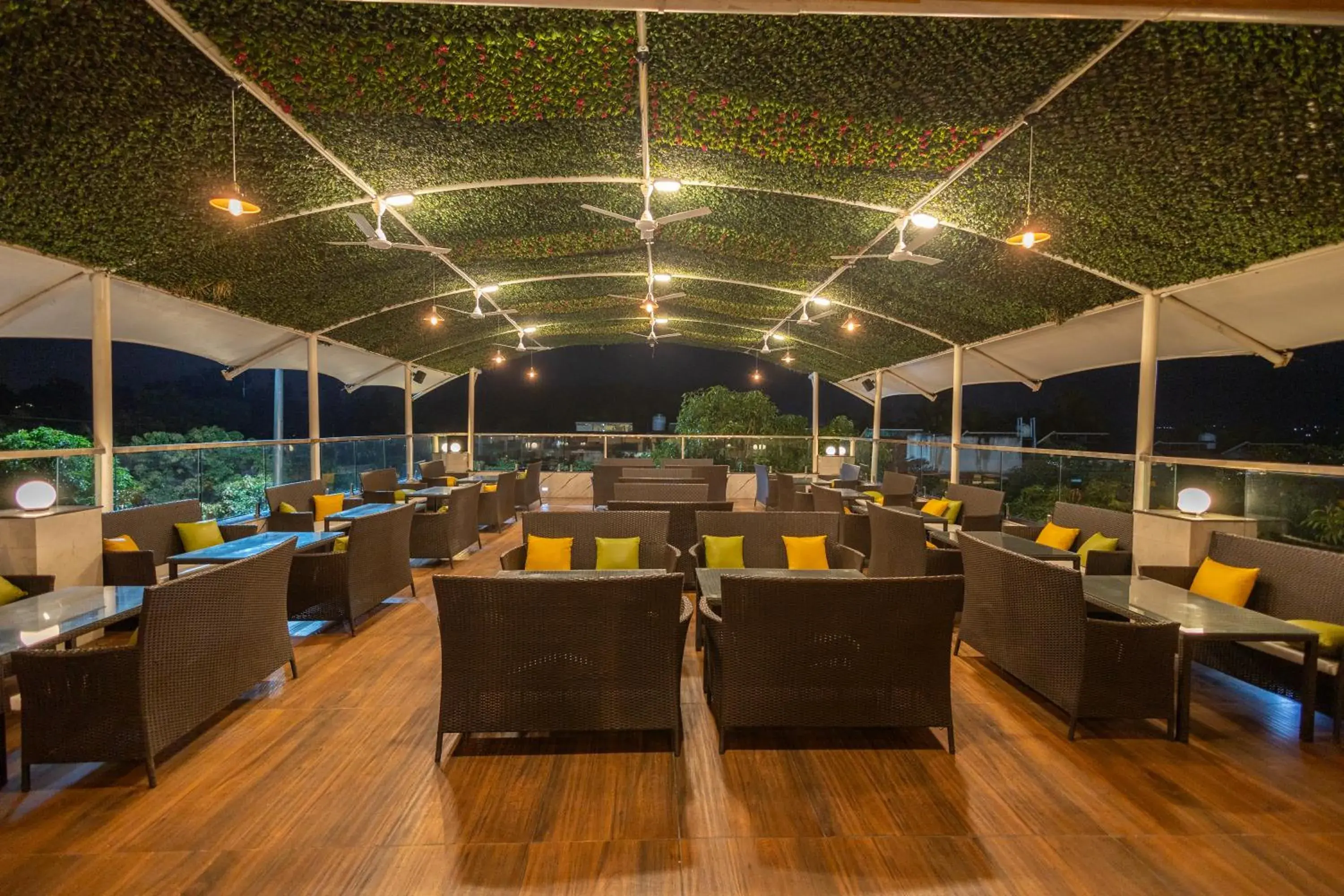 Lounge or bar in Freesia Resort by Express Inn Lounge or bar in Freesia Resort by Express Inn