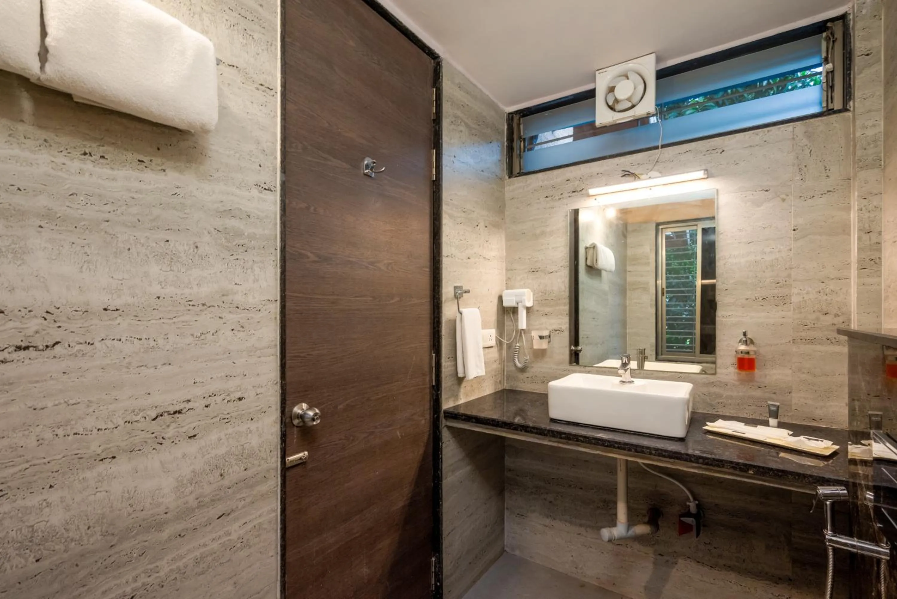 Freesia Resort by Express Inn