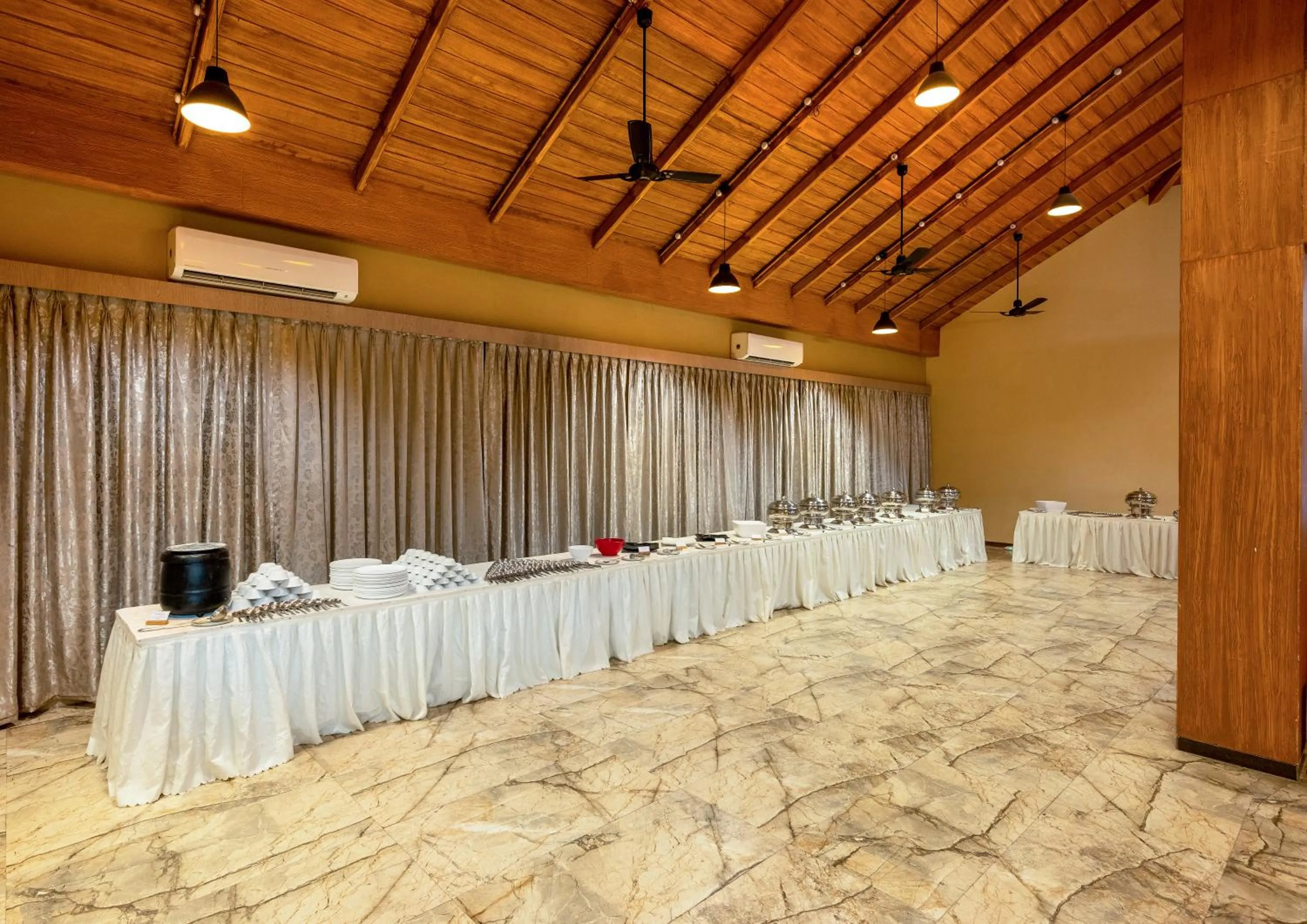 Freesia Resort by Express Inn