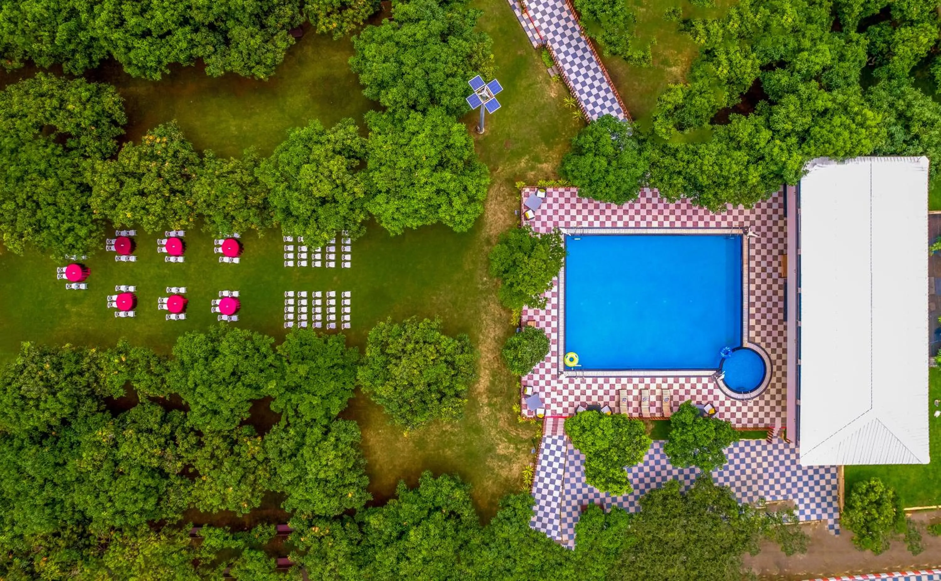 Freesia Resort by Express Inn