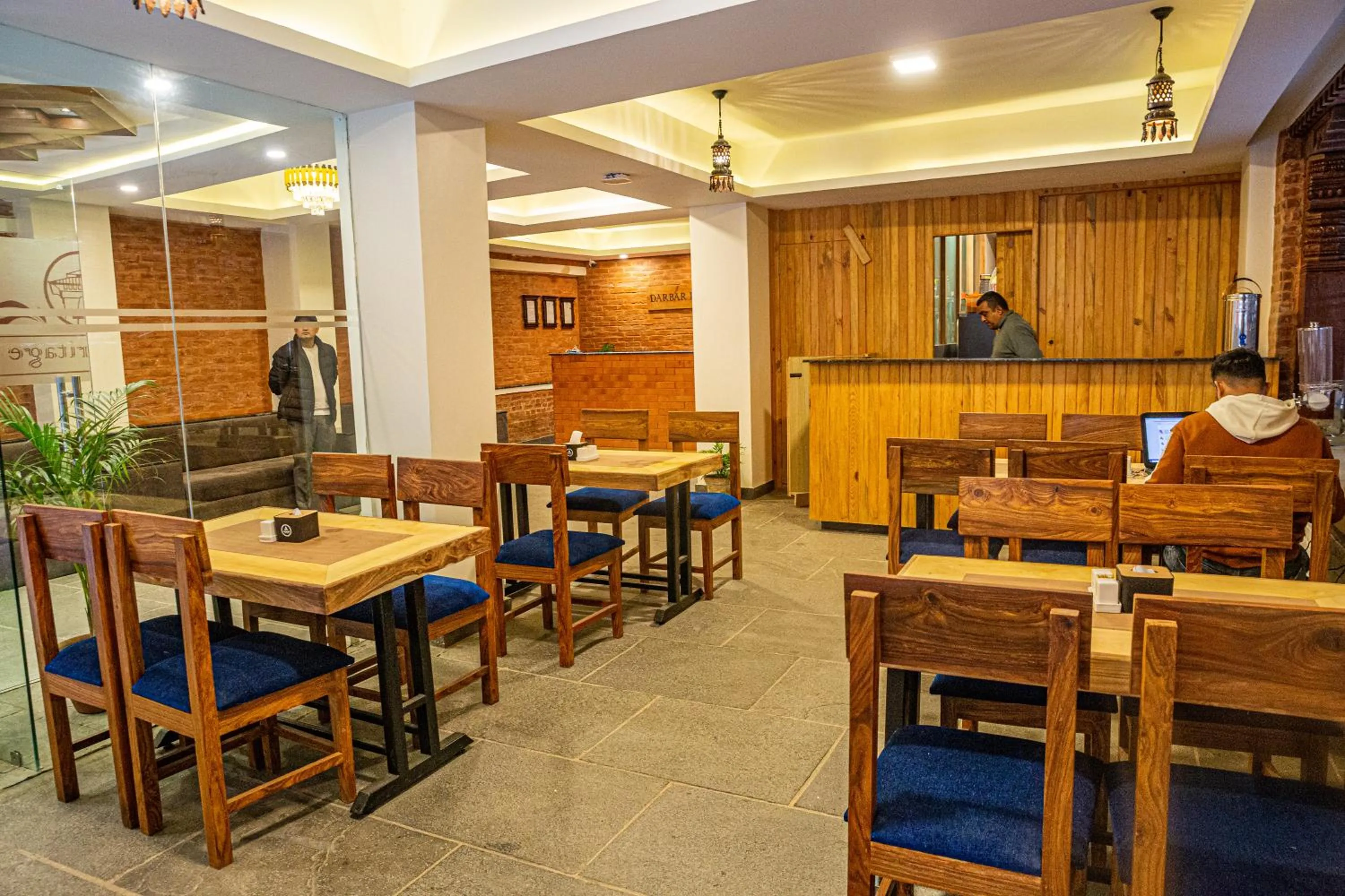Restaurant/places to eat in Darbar Heritage Inn