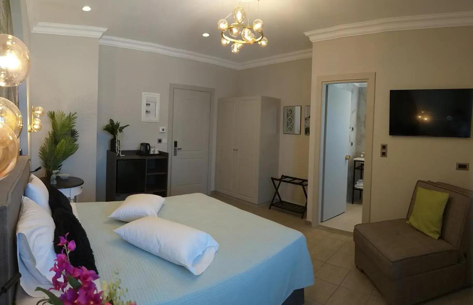 Triena Rooms Triena Rooms