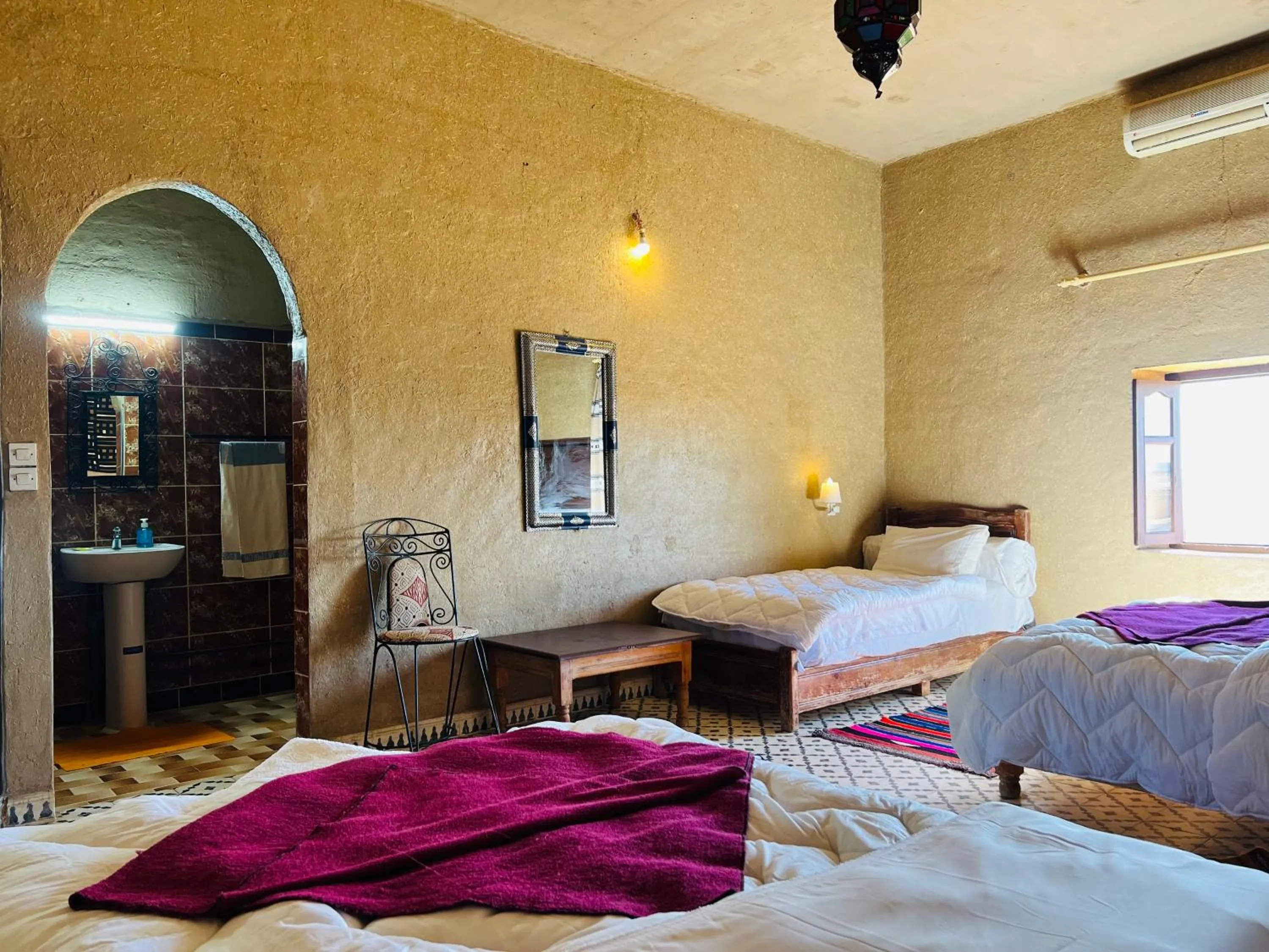 Bed in Hotel Camping Les Roses Des Dunes & Piscine