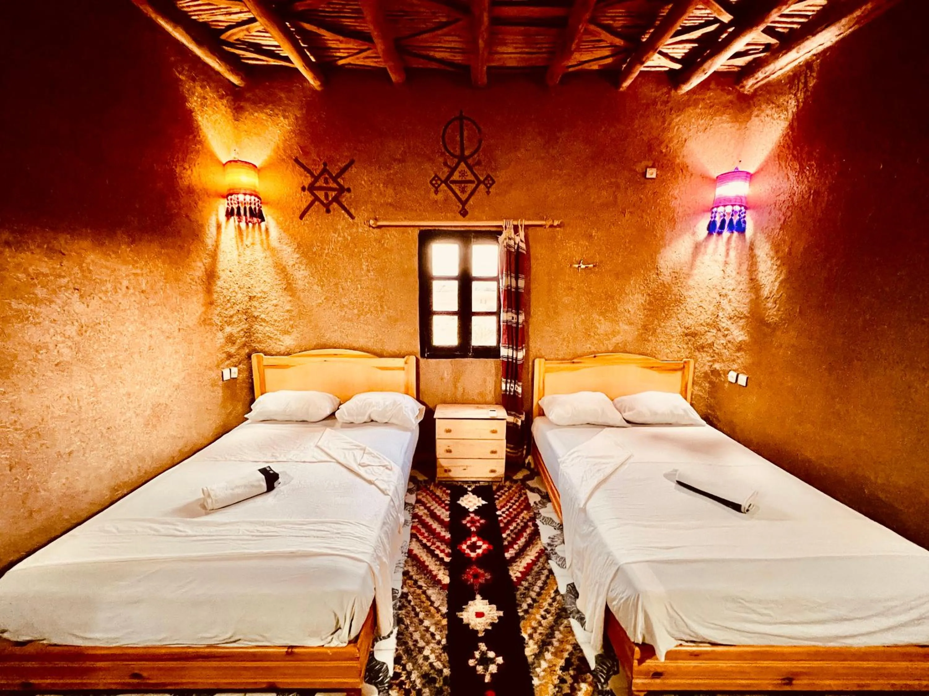 Bed in Hotel Camping Les Roses Des Dunes & Piscine