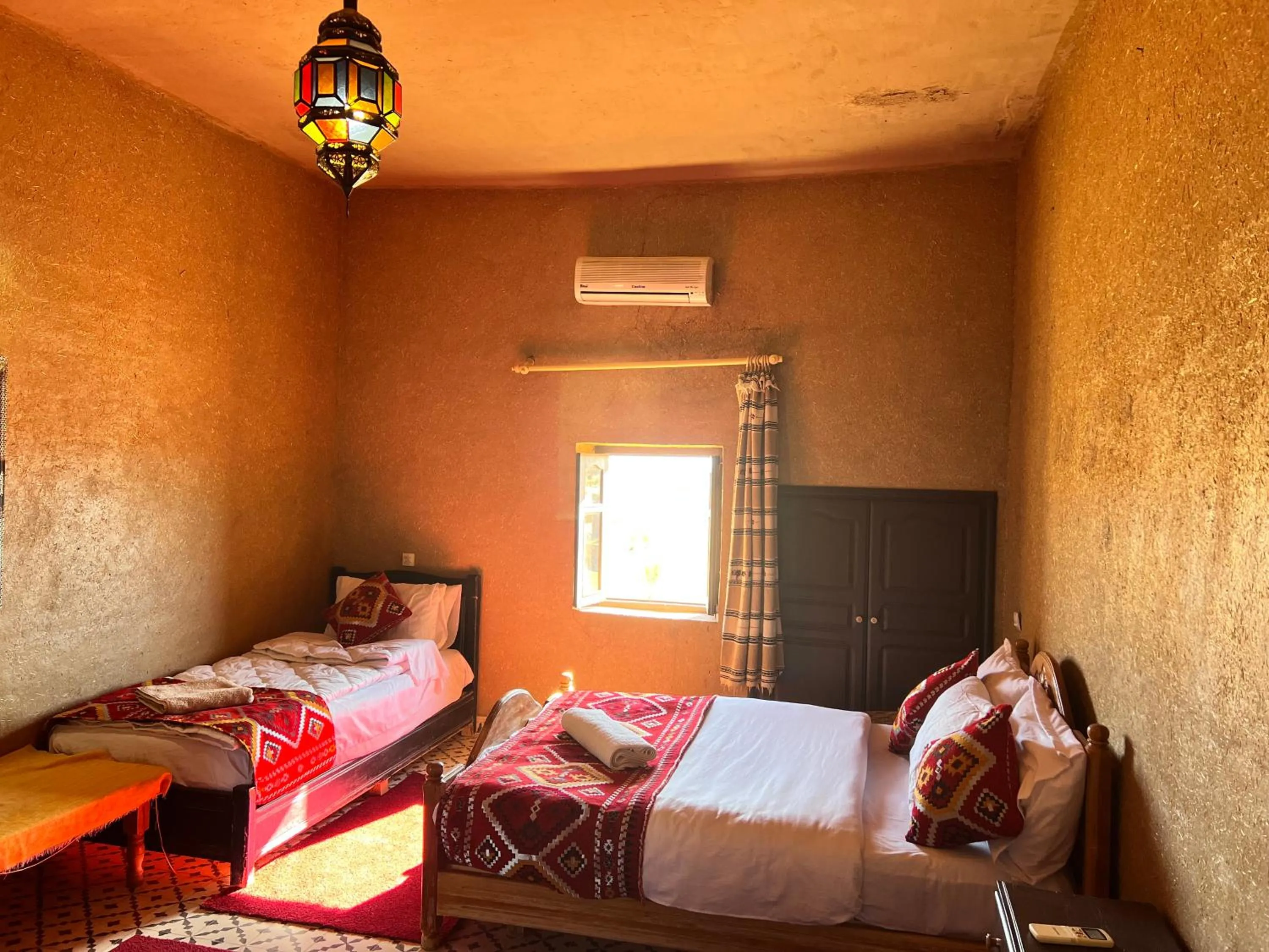 Bed in Hotel Camping Les Roses Des Dunes & Piscine