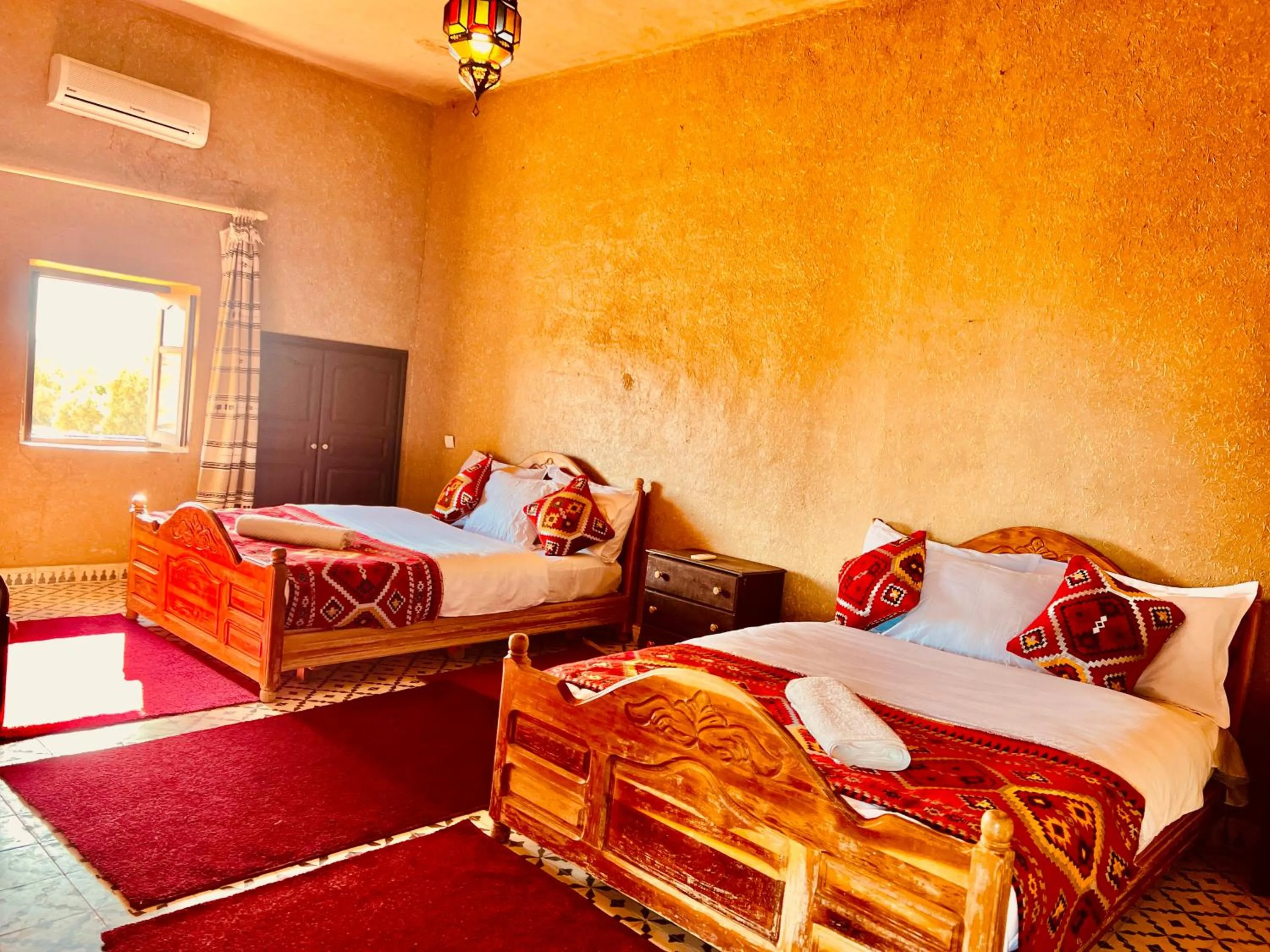 Bed in Hotel Camping Les Roses Des Dunes & Piscine